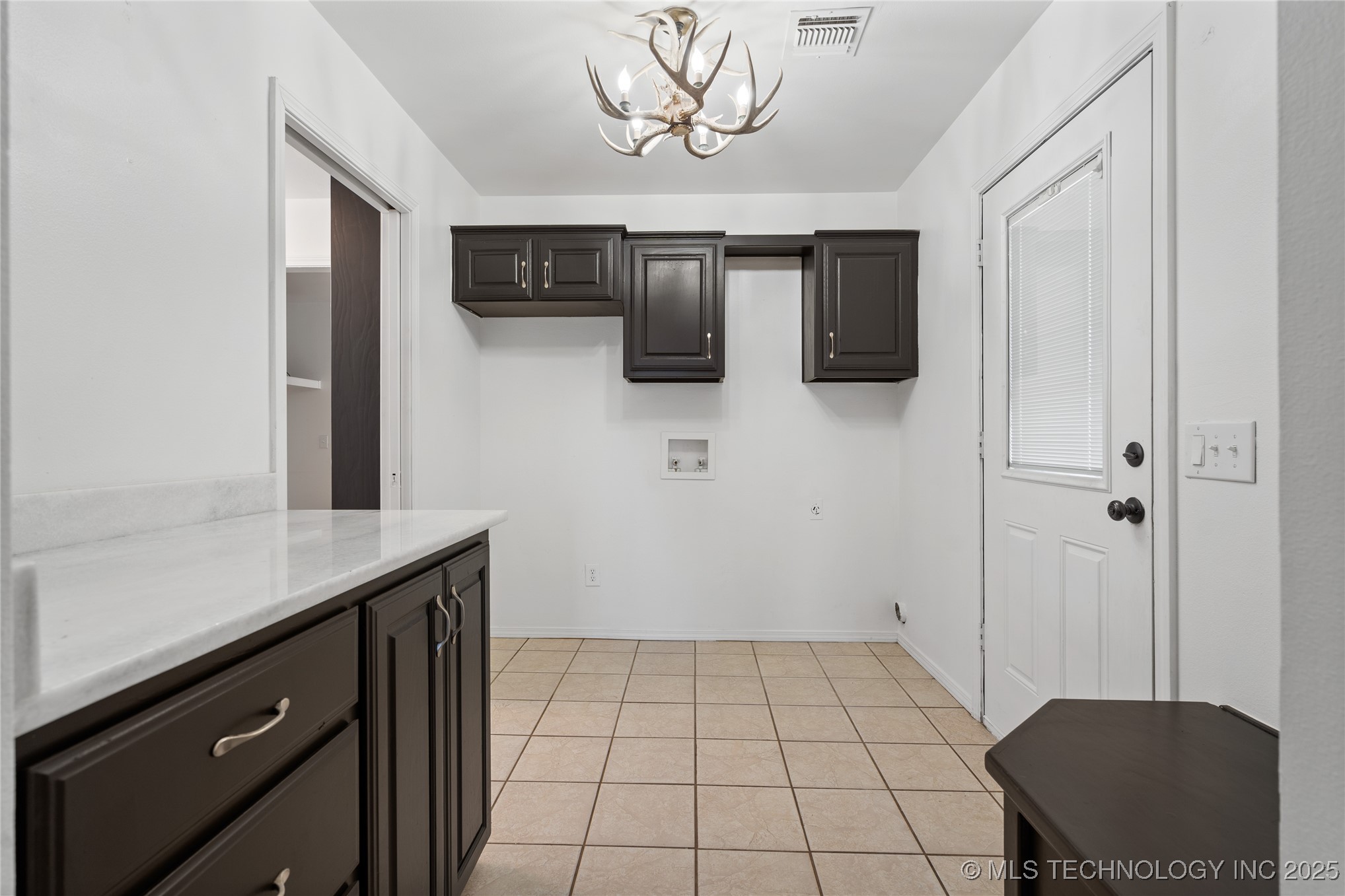 1389 Dillard Property Photo 11