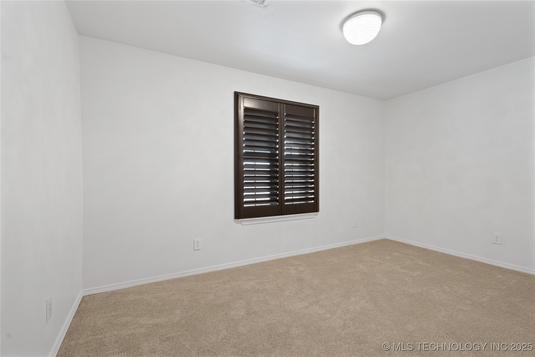 1389 Dillard Property Photo 19