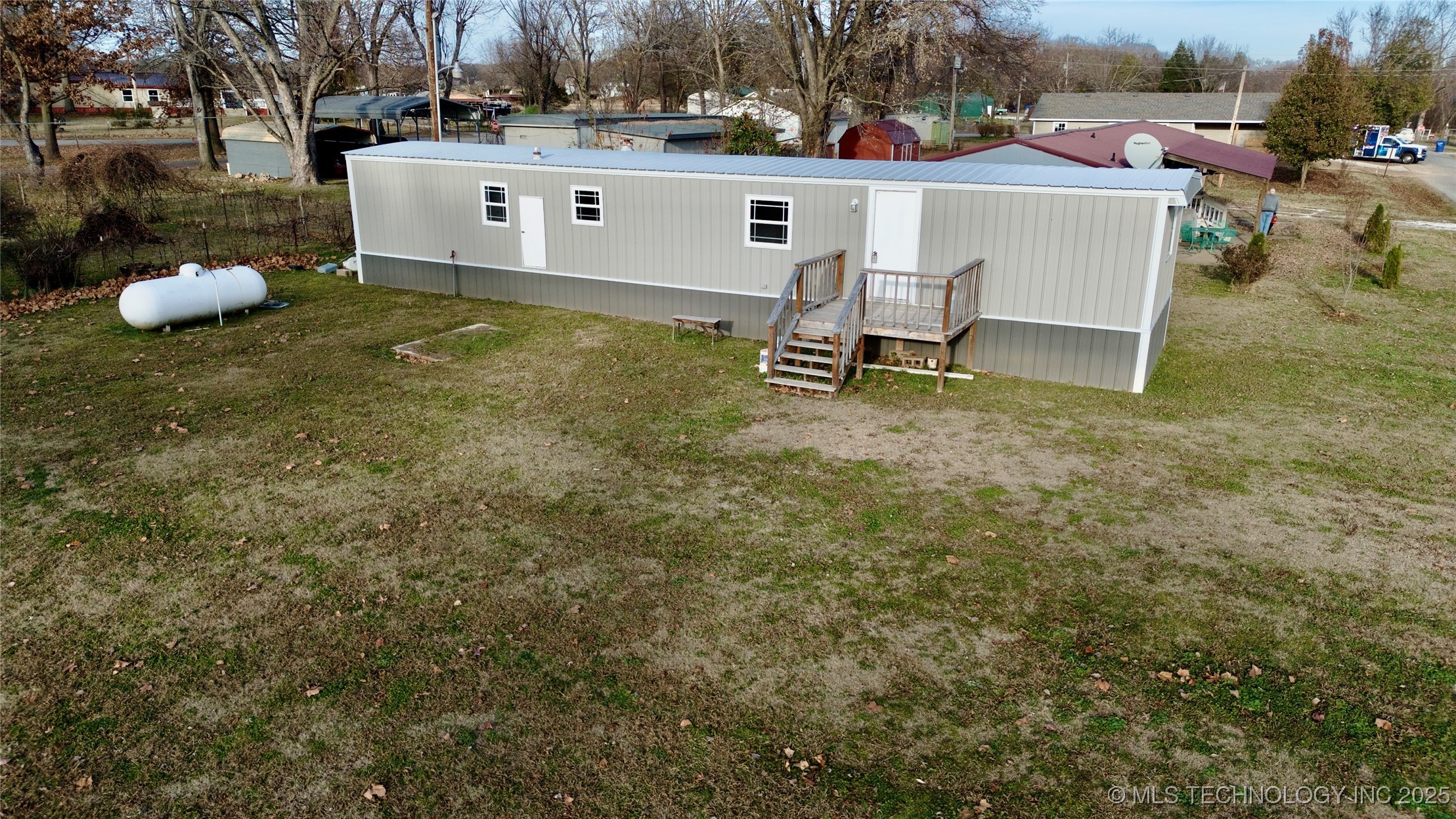 25271 S 606 Property Photo 3