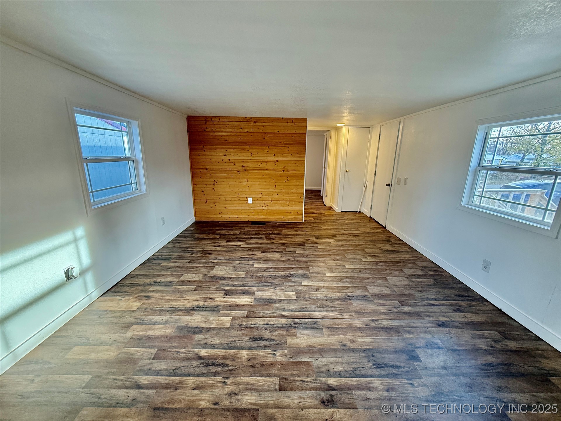 25271 S 606 Property Photo 7