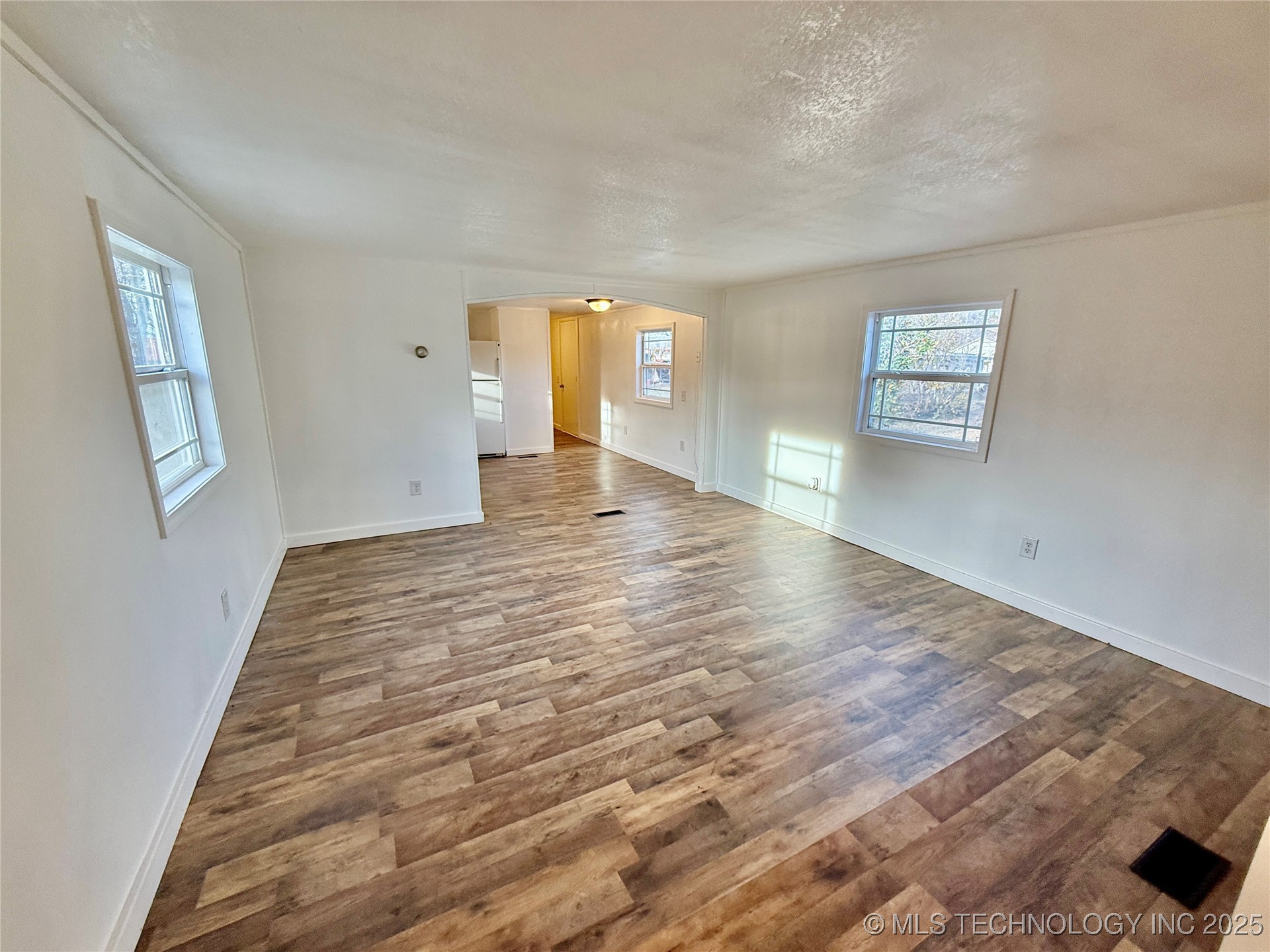 25271 S 606 Property Photo 8