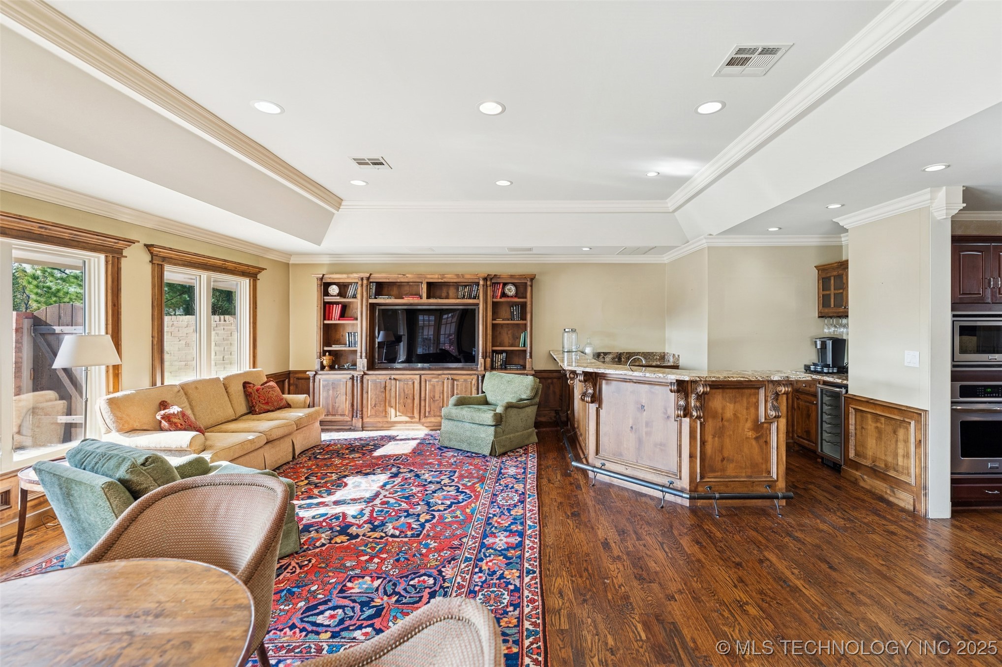 2430 E 38th Street S Property Photo 19