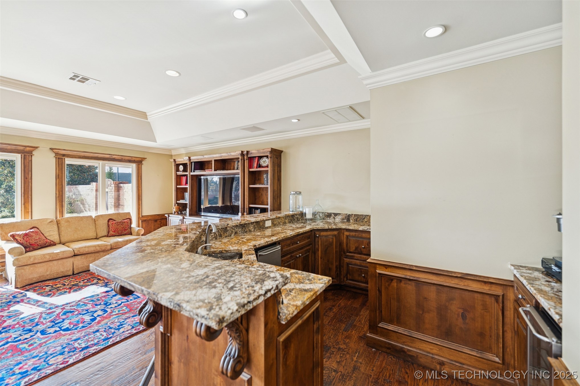 2430 E 38th Street S Property Photo 21