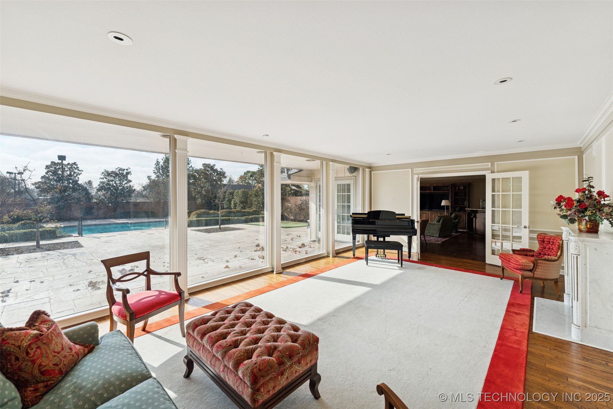 2430 E 38th Street S Property Photo 23