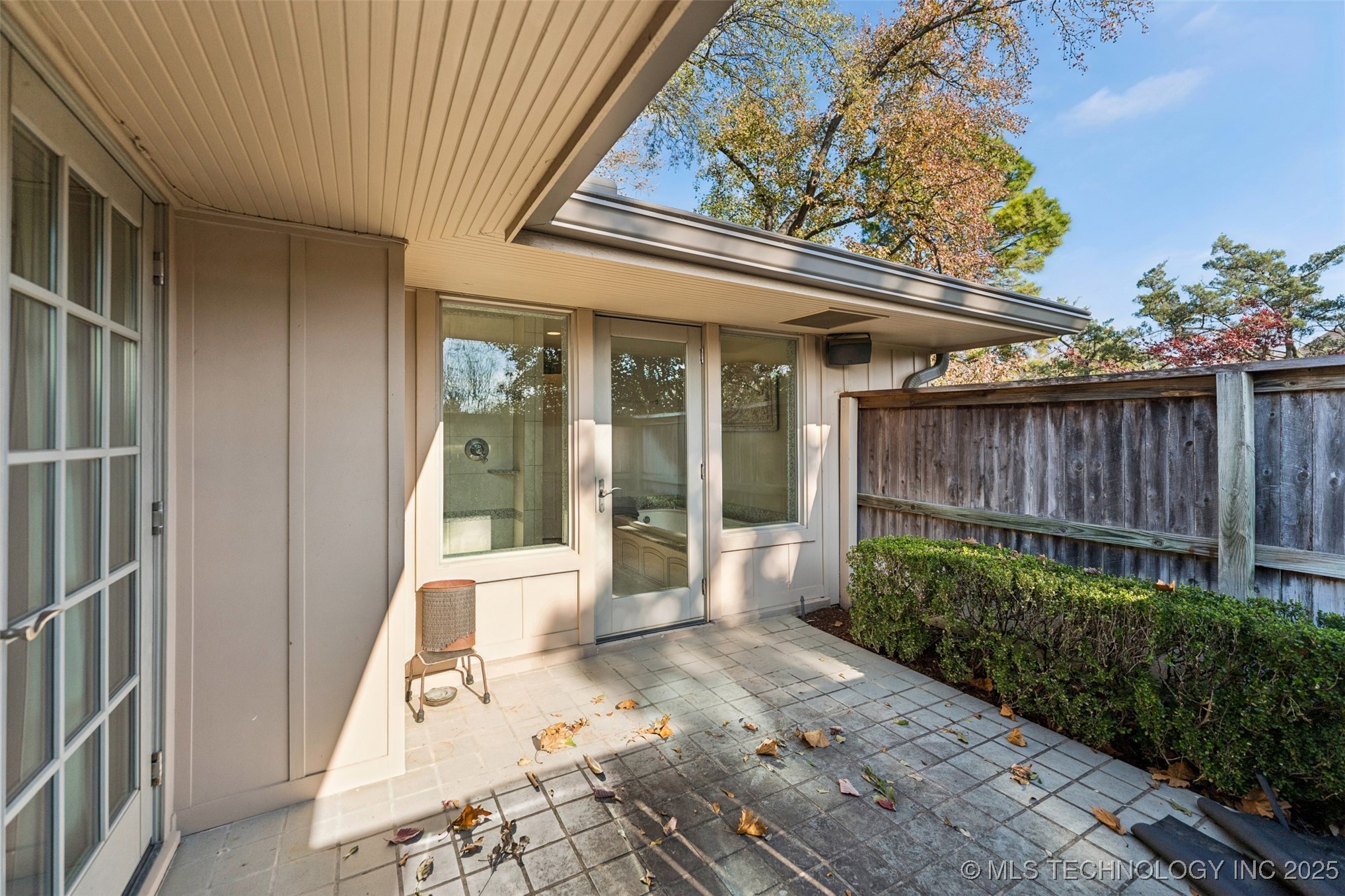 2430 E 38th Street S Property Photo 51