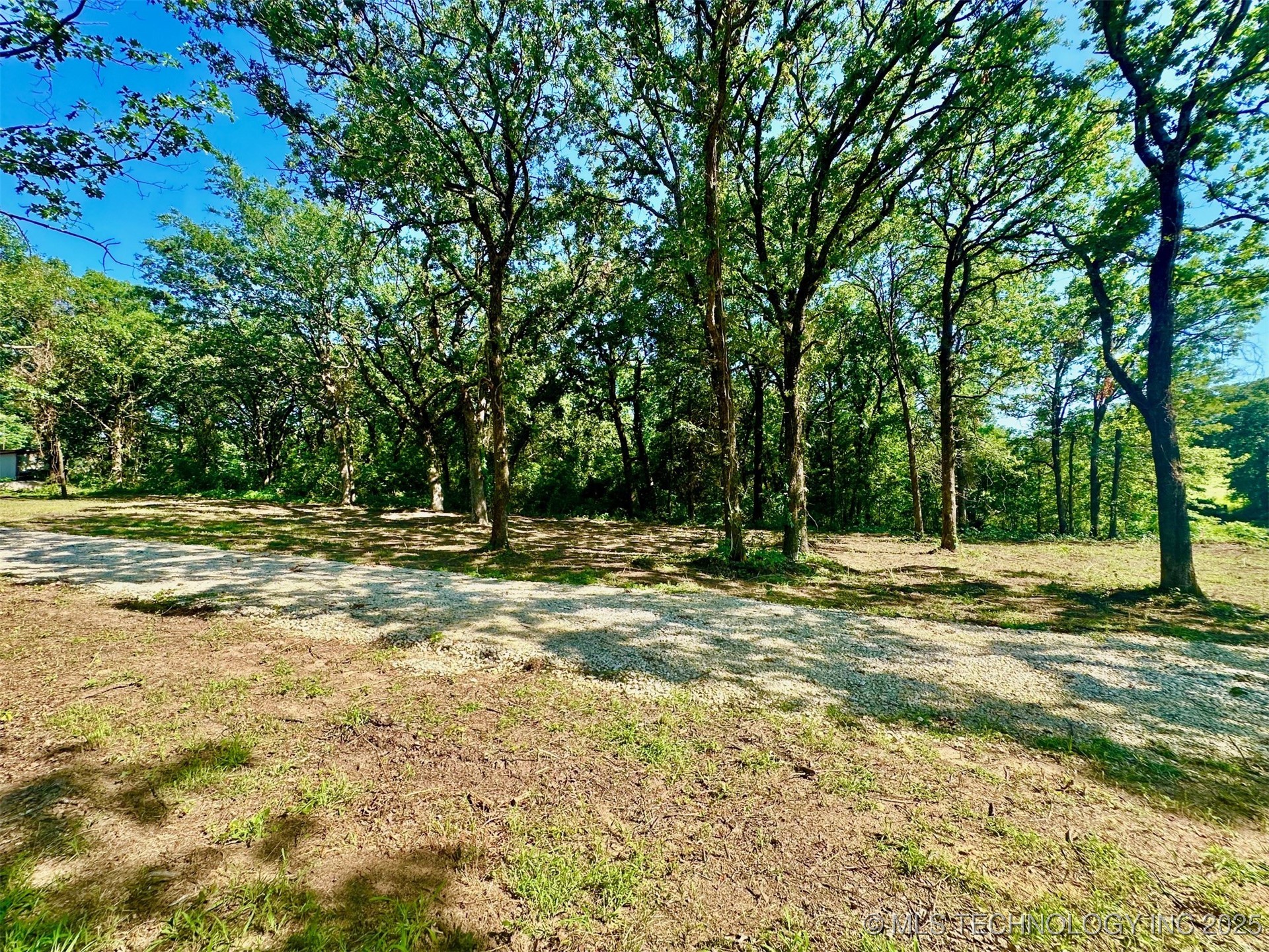 2142 Edge Road Property Photo 1