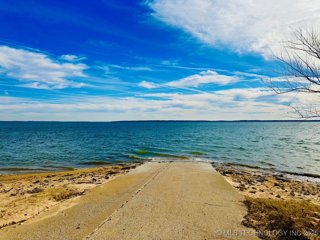 2142 Edge Road Property Photo 6