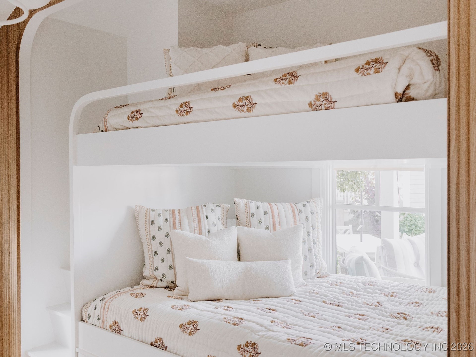 34 Firefly Lane Property Photo 10