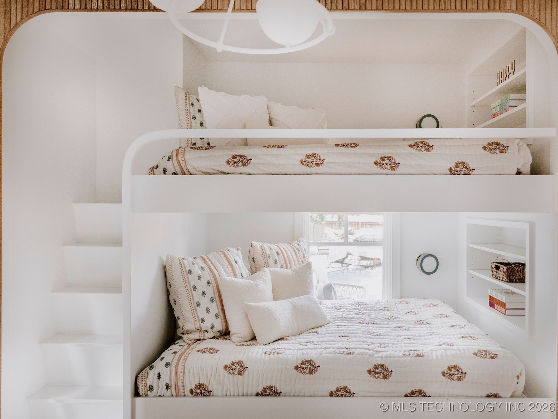 34 Firefly Lane Property Photo 12