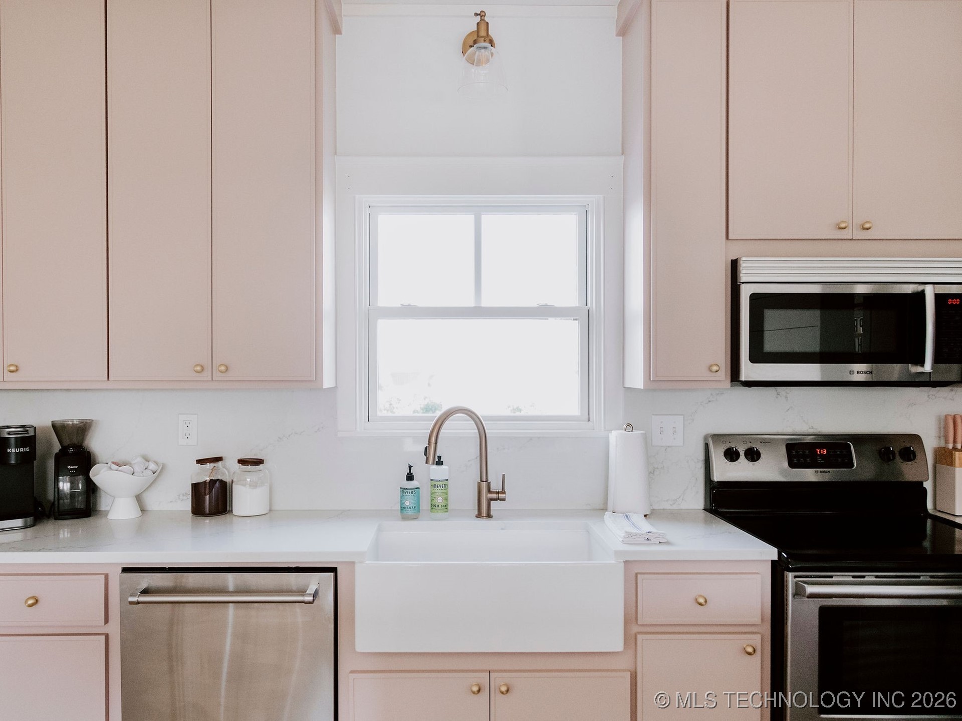 34 Firefly Lane Property Photo 40