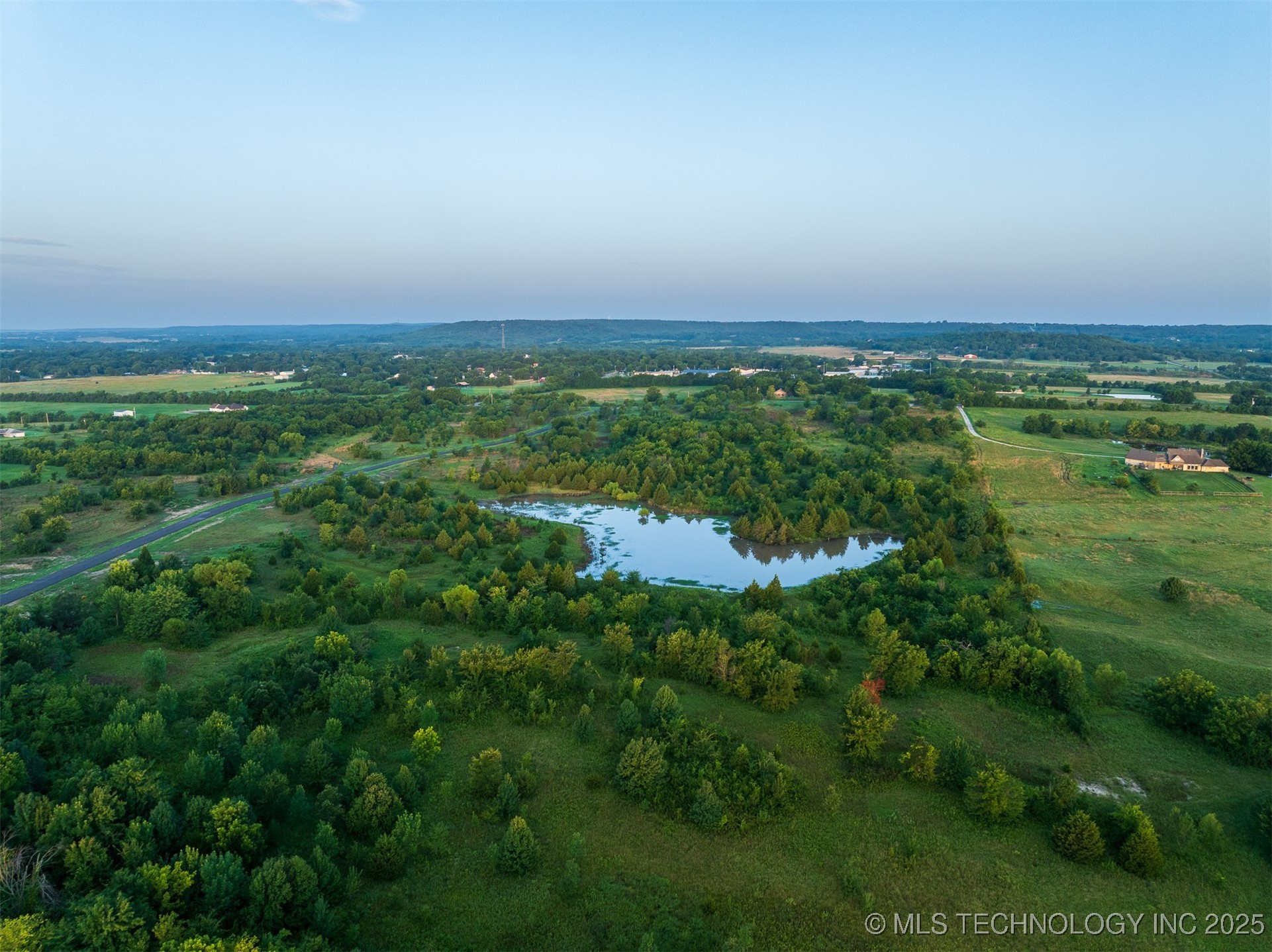 09 W 195th Street S Property Photo 12