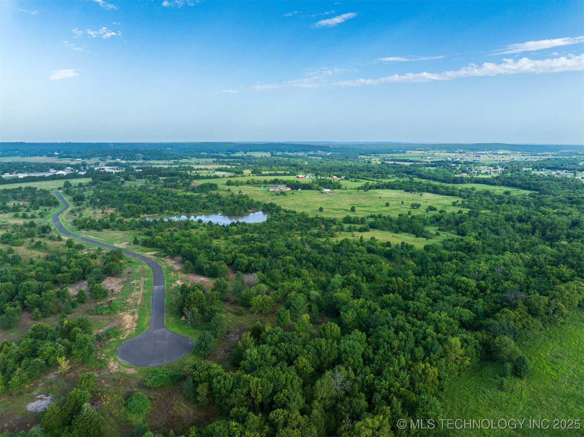 09 W 195th Street S Property Photo 18