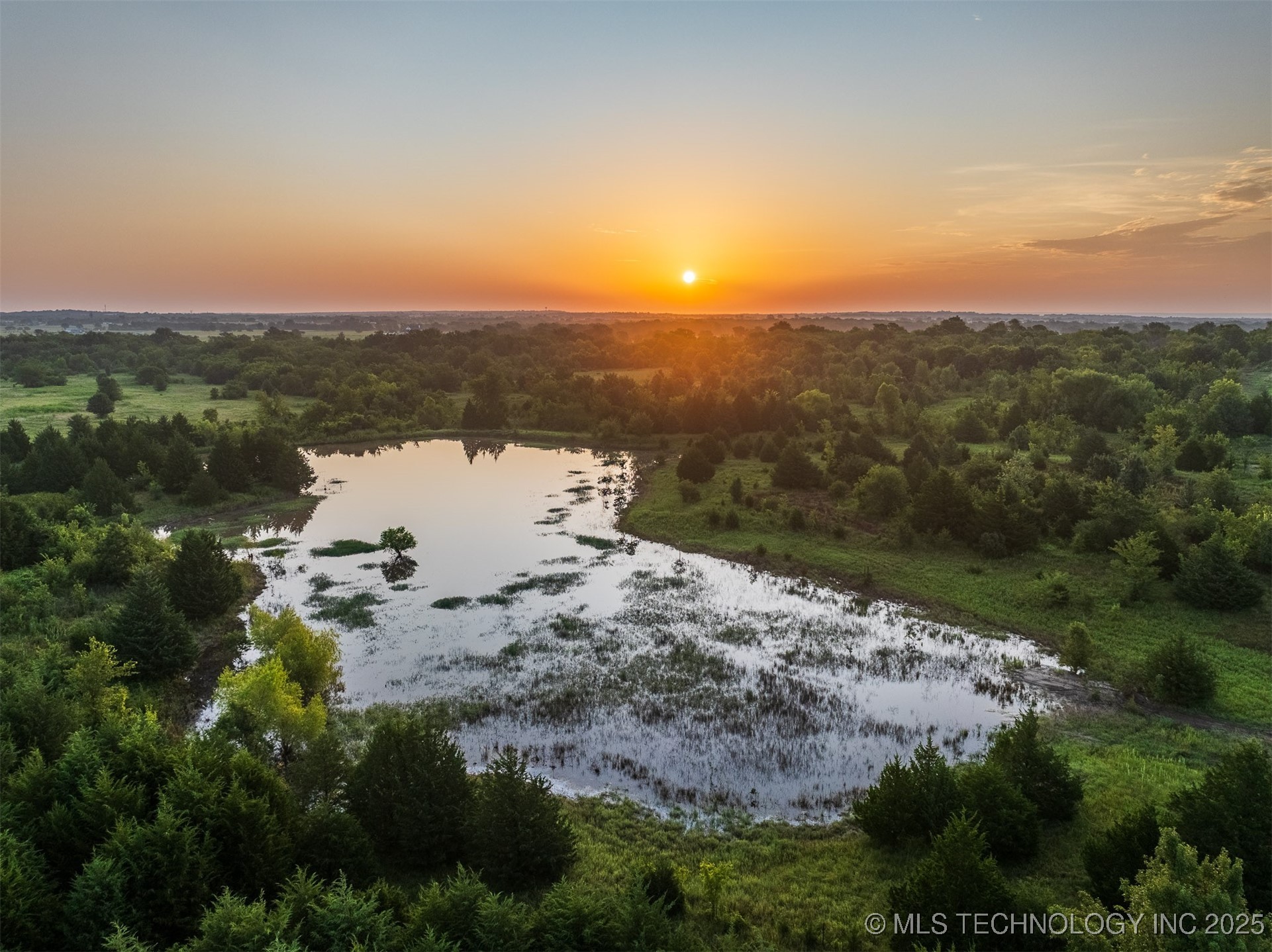 07 W 195th Street S Property Photo 9
