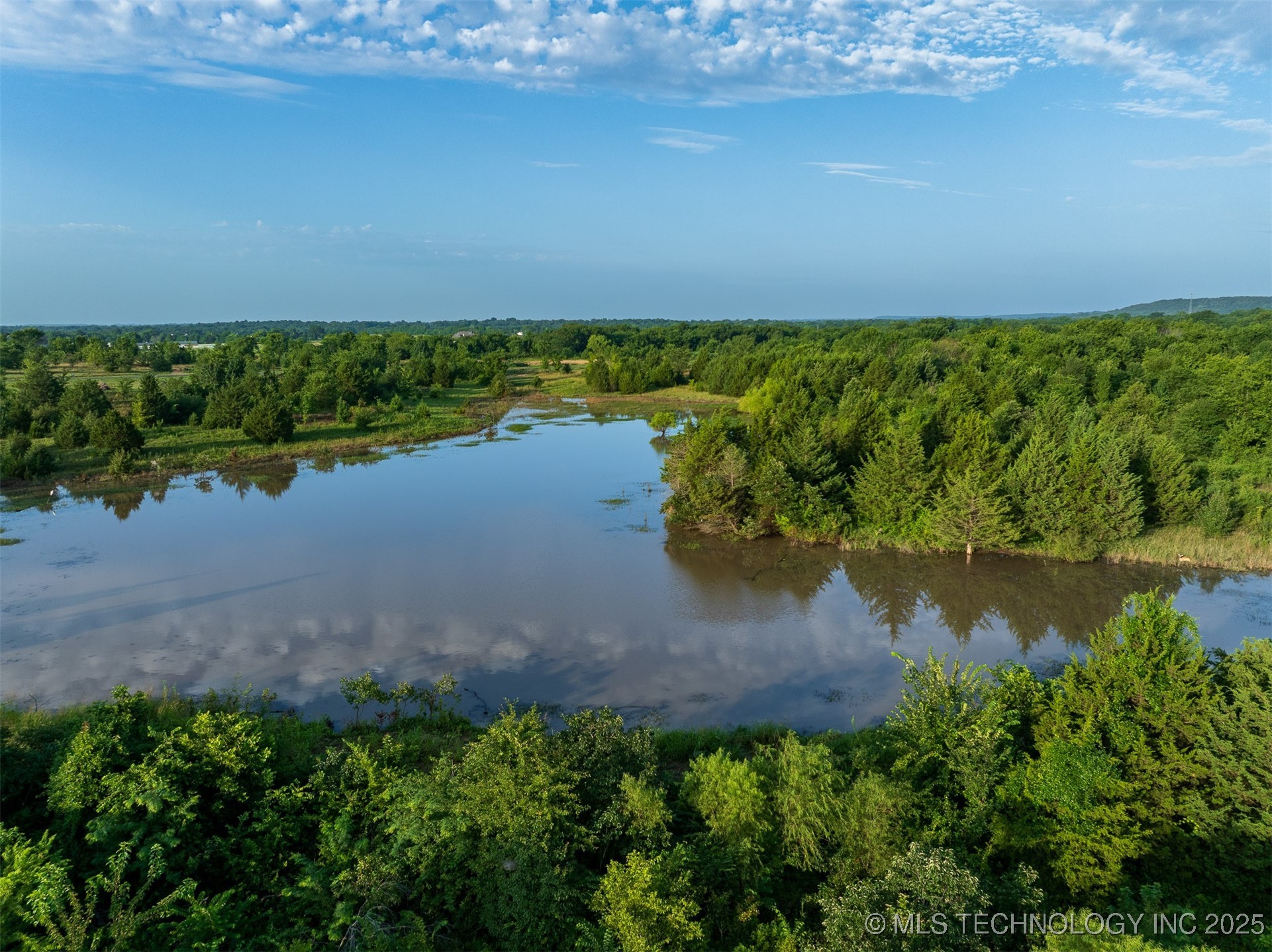 07 W 195th Street S Property Photo 11