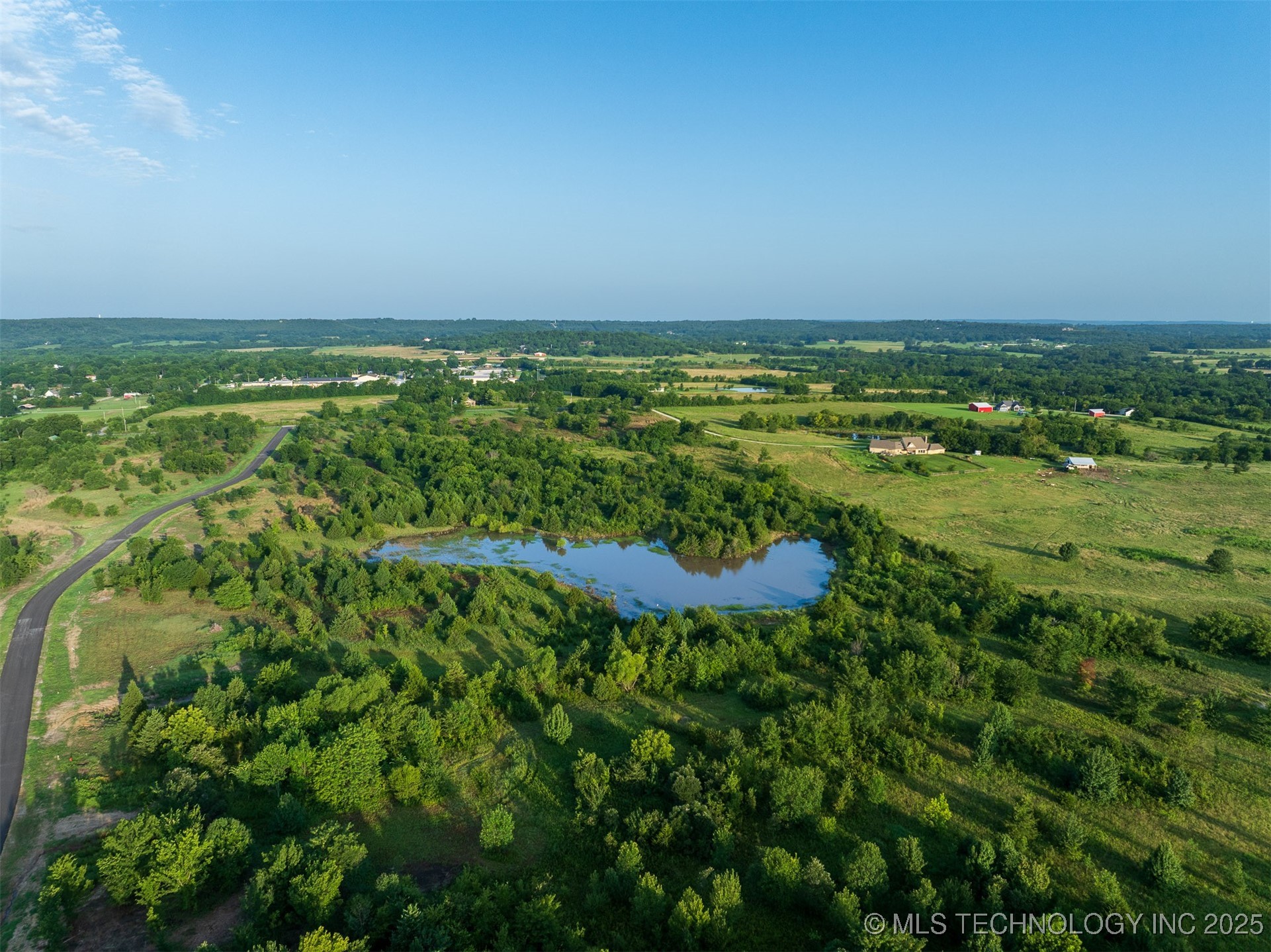 07 W 195th Street S Property Photo 18