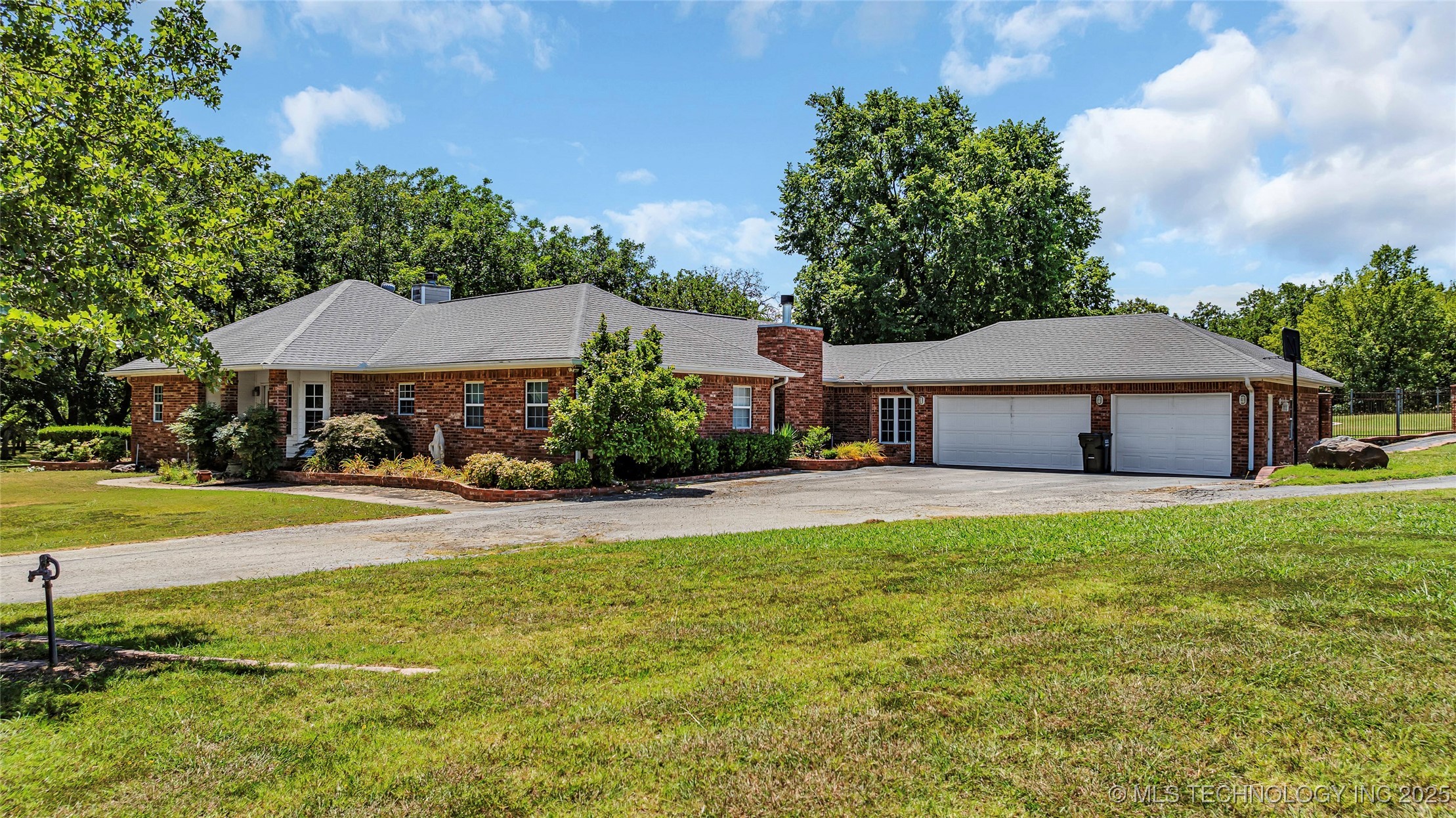 7023 Myall Road Property Photo 1