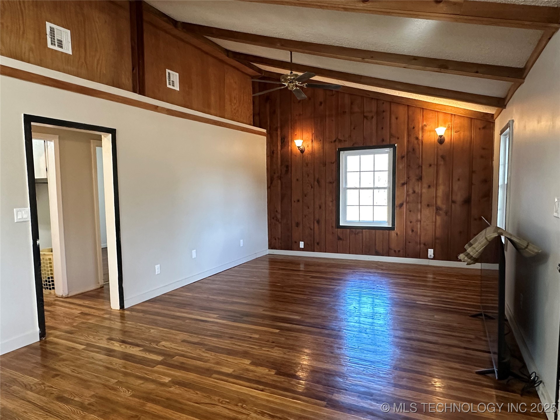 15250 Banyan Road Property Photo 4