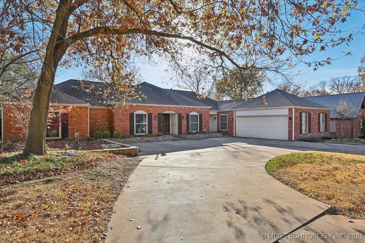 4220 E 77th Street Property Photo 1