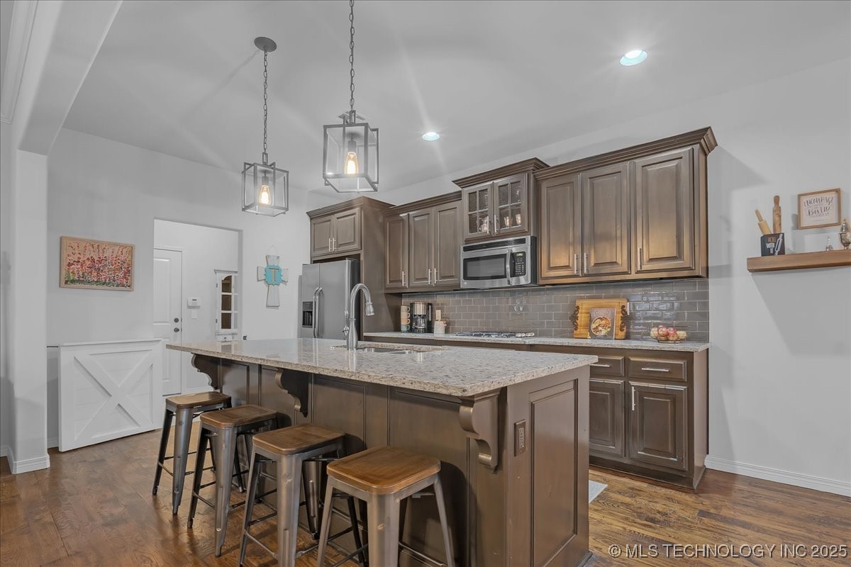 8100 S Gardenia Avenue Property Photo 17