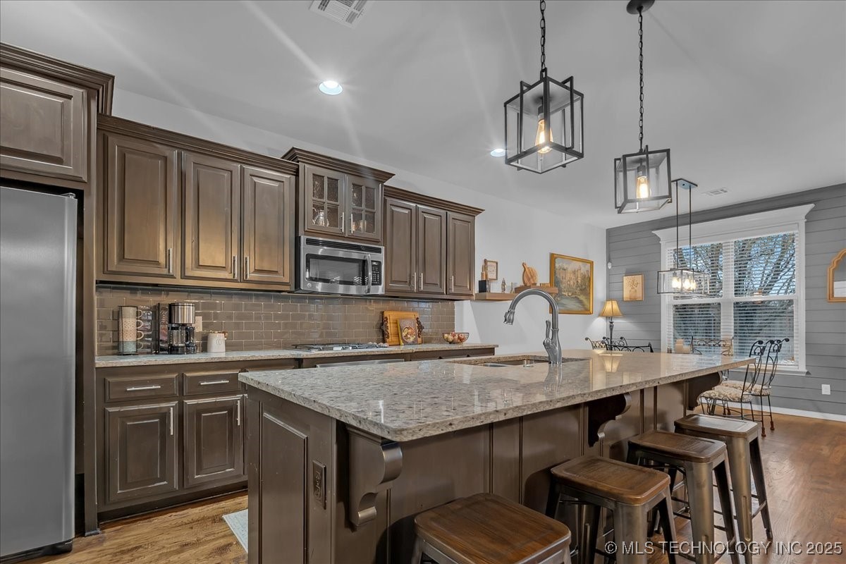 8100 S Gardenia Avenue Property Photo 18