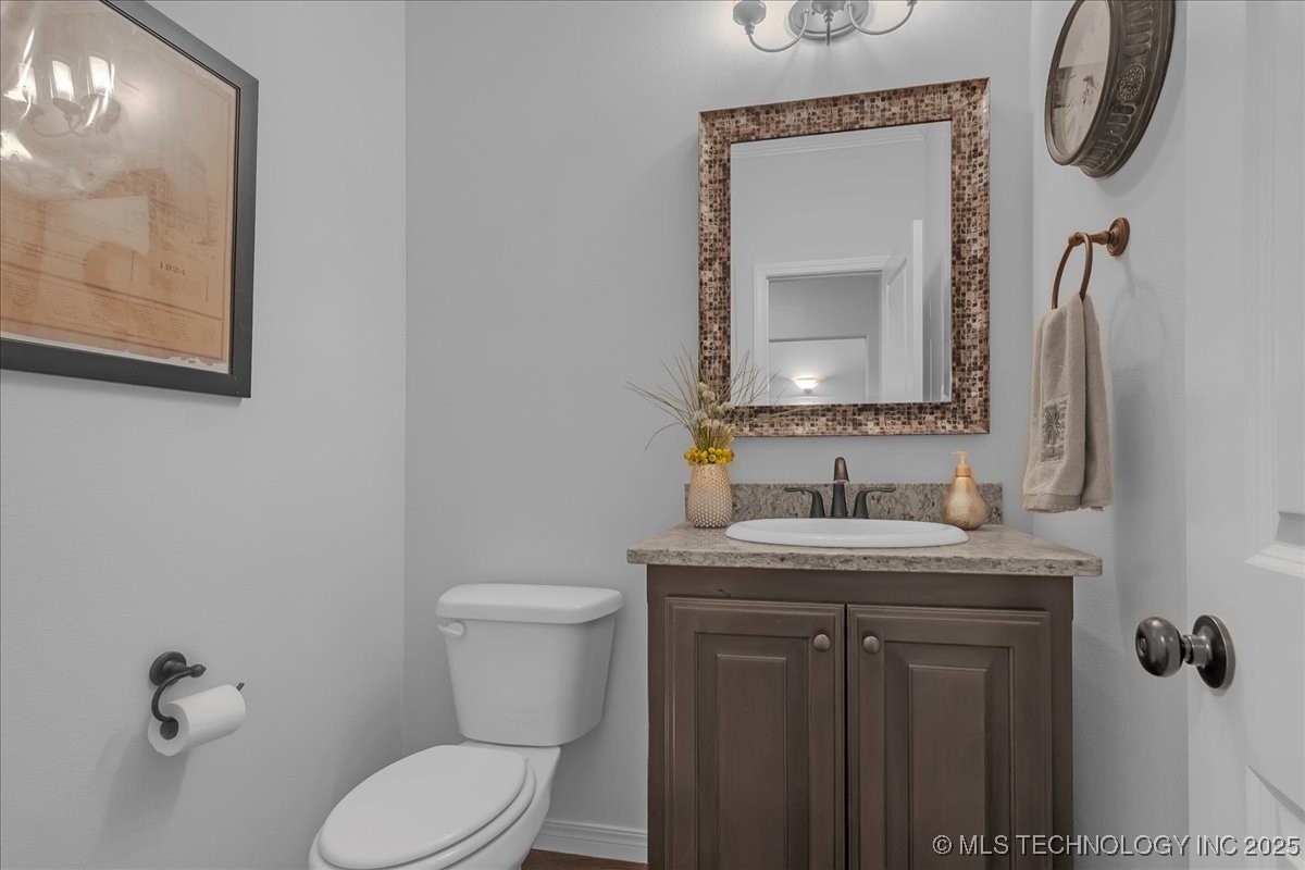 8100 S Gardenia Avenue Property Photo 25