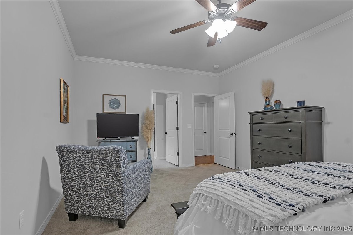 8100 S Gardenia Avenue Property Photo 29