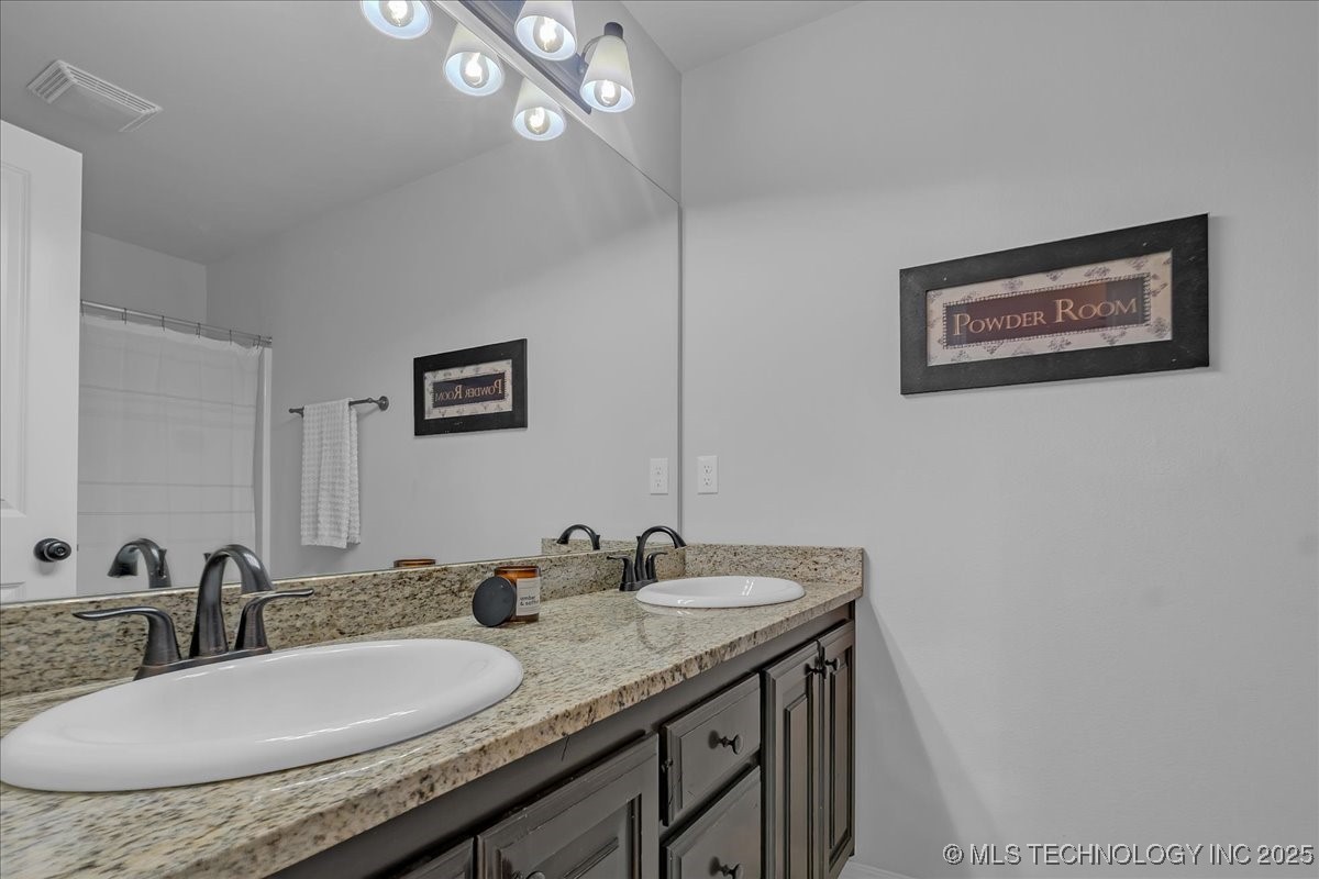 8100 S Gardenia Avenue Property Photo 46