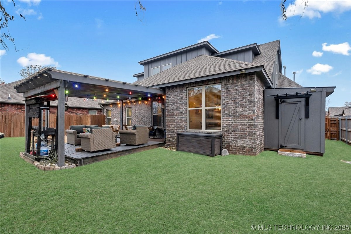 8100 S Gardenia Avenue Property Photo 55