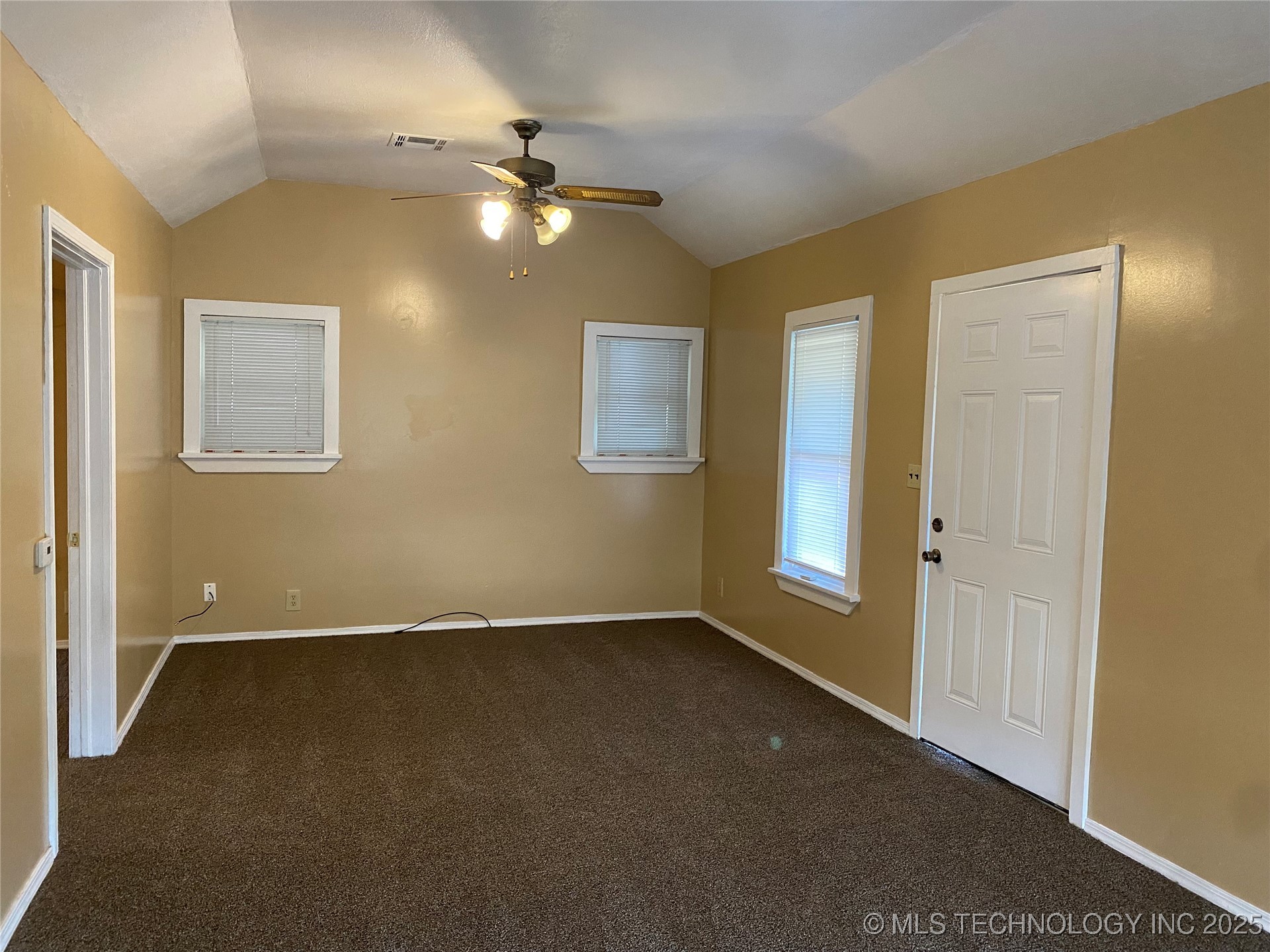 2419 S Olympia Avenue A Property Photo 2