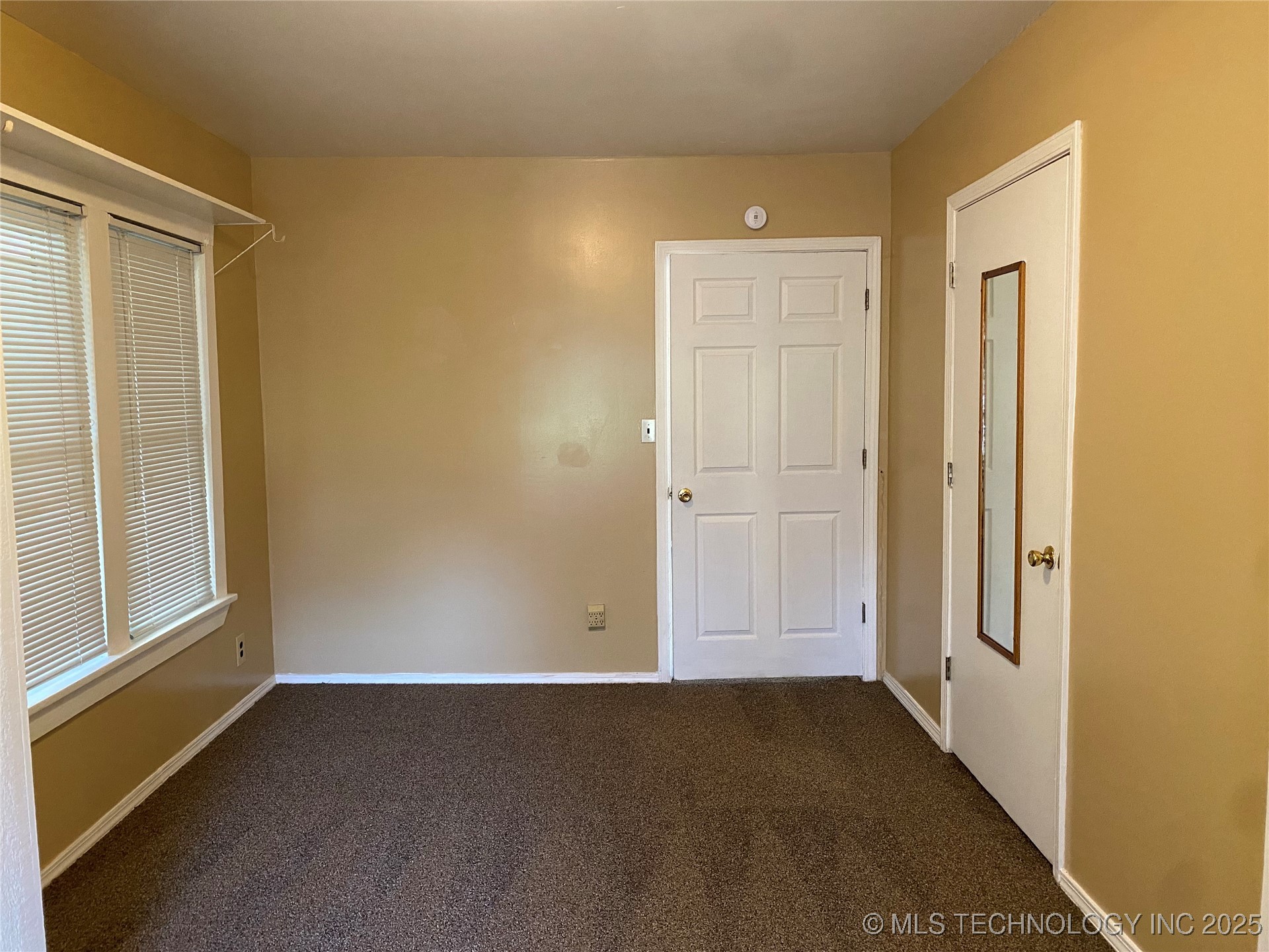 2419 S Olympia Avenue A Property Photo 12