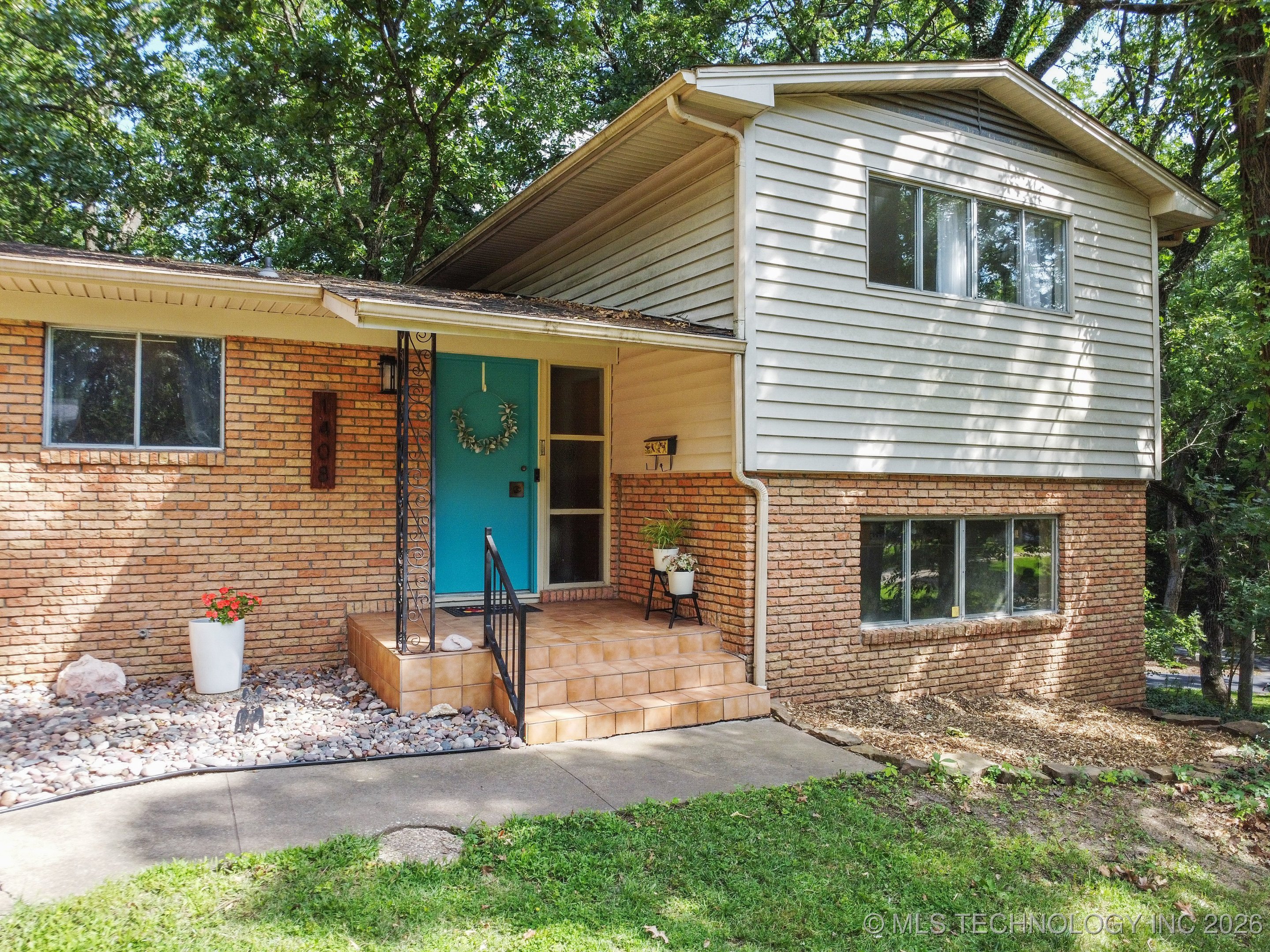 1408 Rockdale Road Property Photo 4