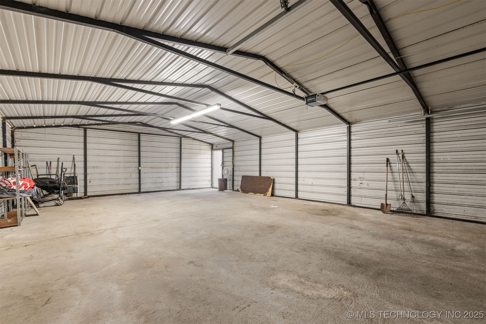 33960 Eagle Circle Property Photo 12