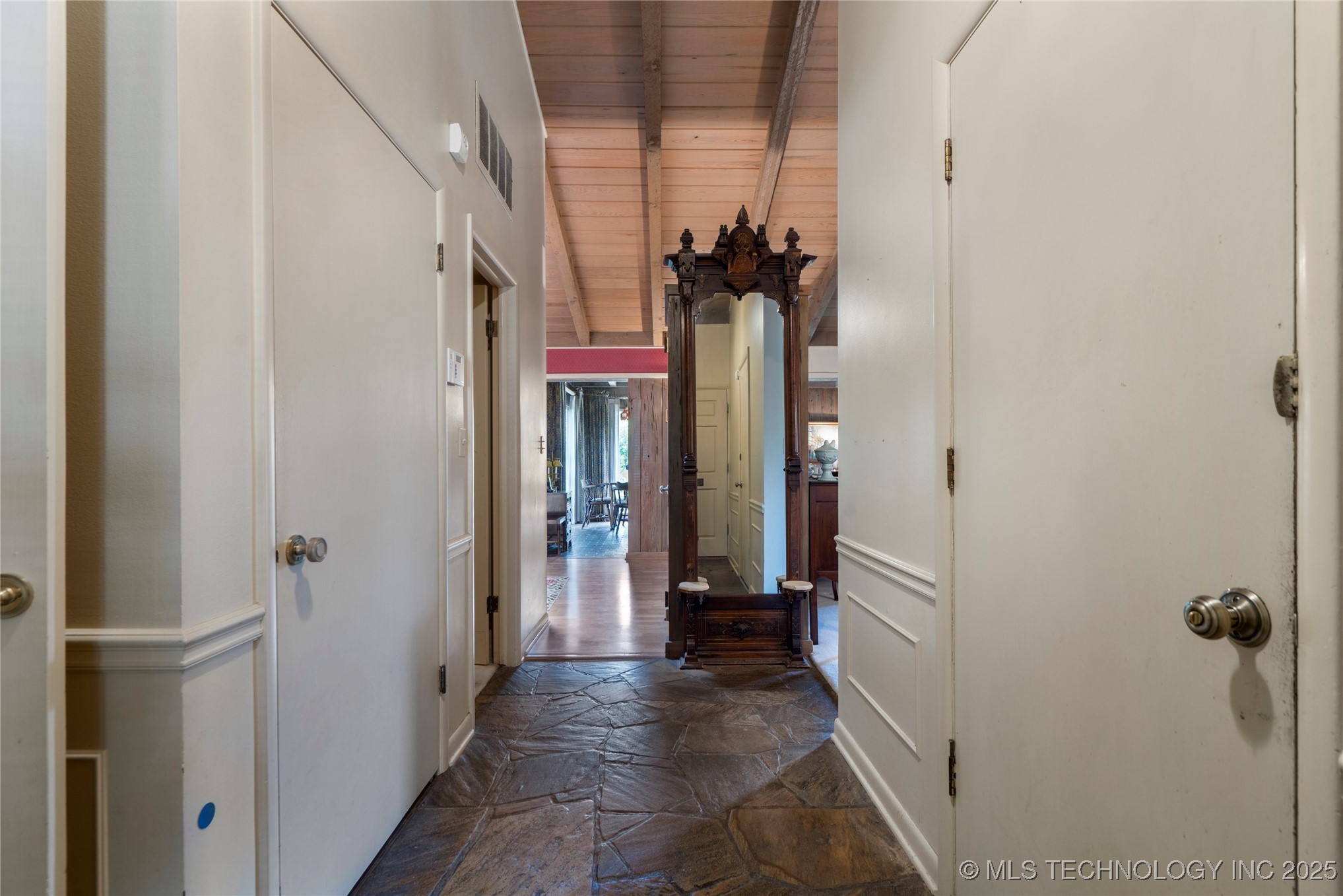 3432 E 57th Place Property Photo 28