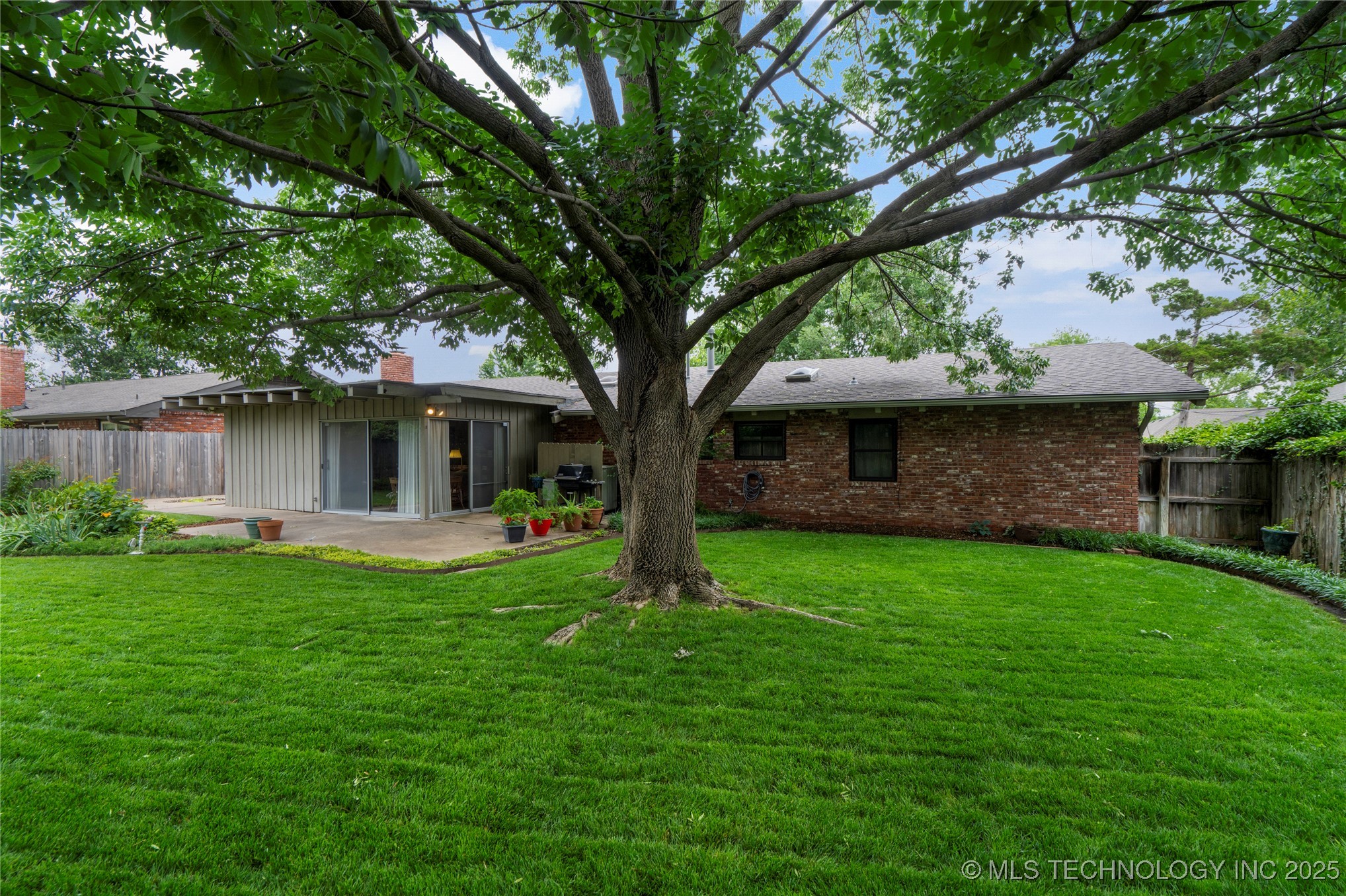 3432 E 57th Place Property Photo 48