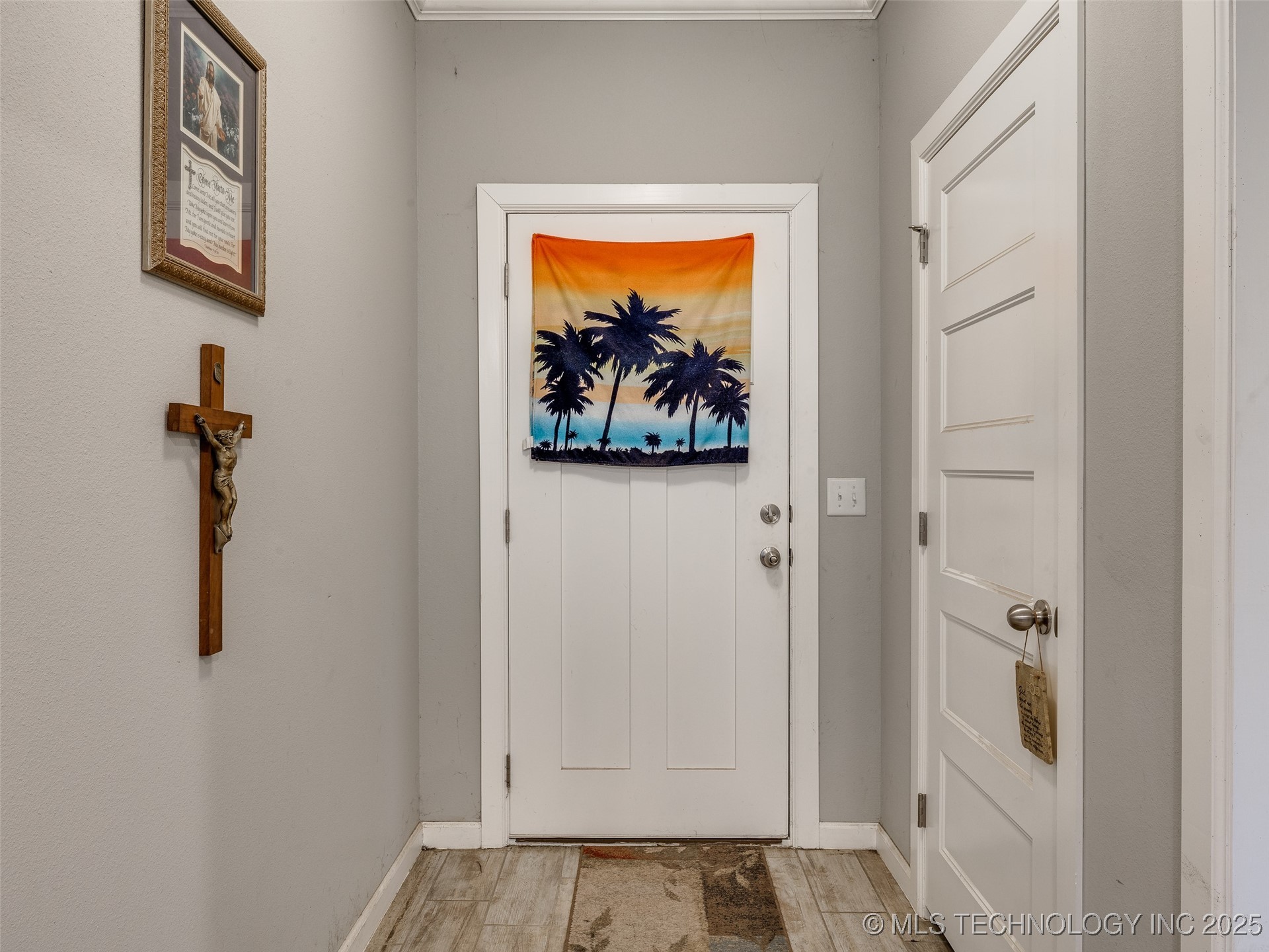 401 W Harrison Street Property Photo 4