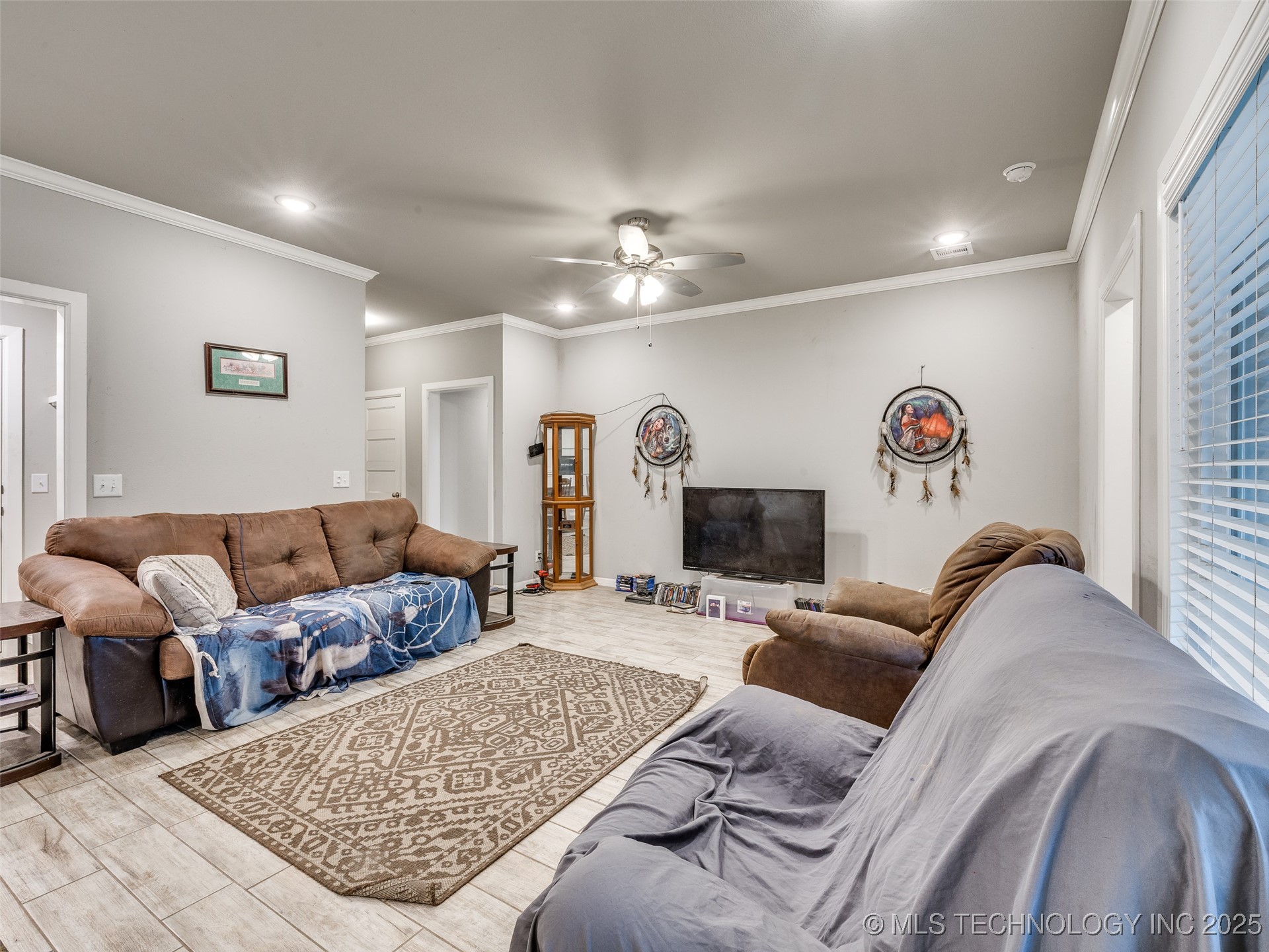 401 W Harrison Street Property Photo 7