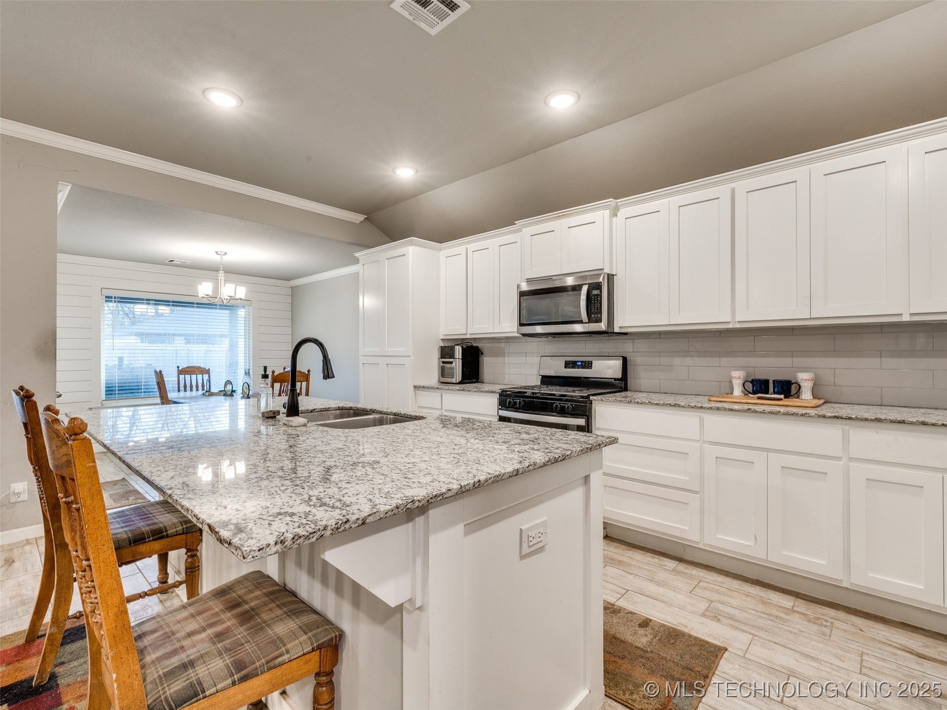 401 W Harrison Street Property Photo 11