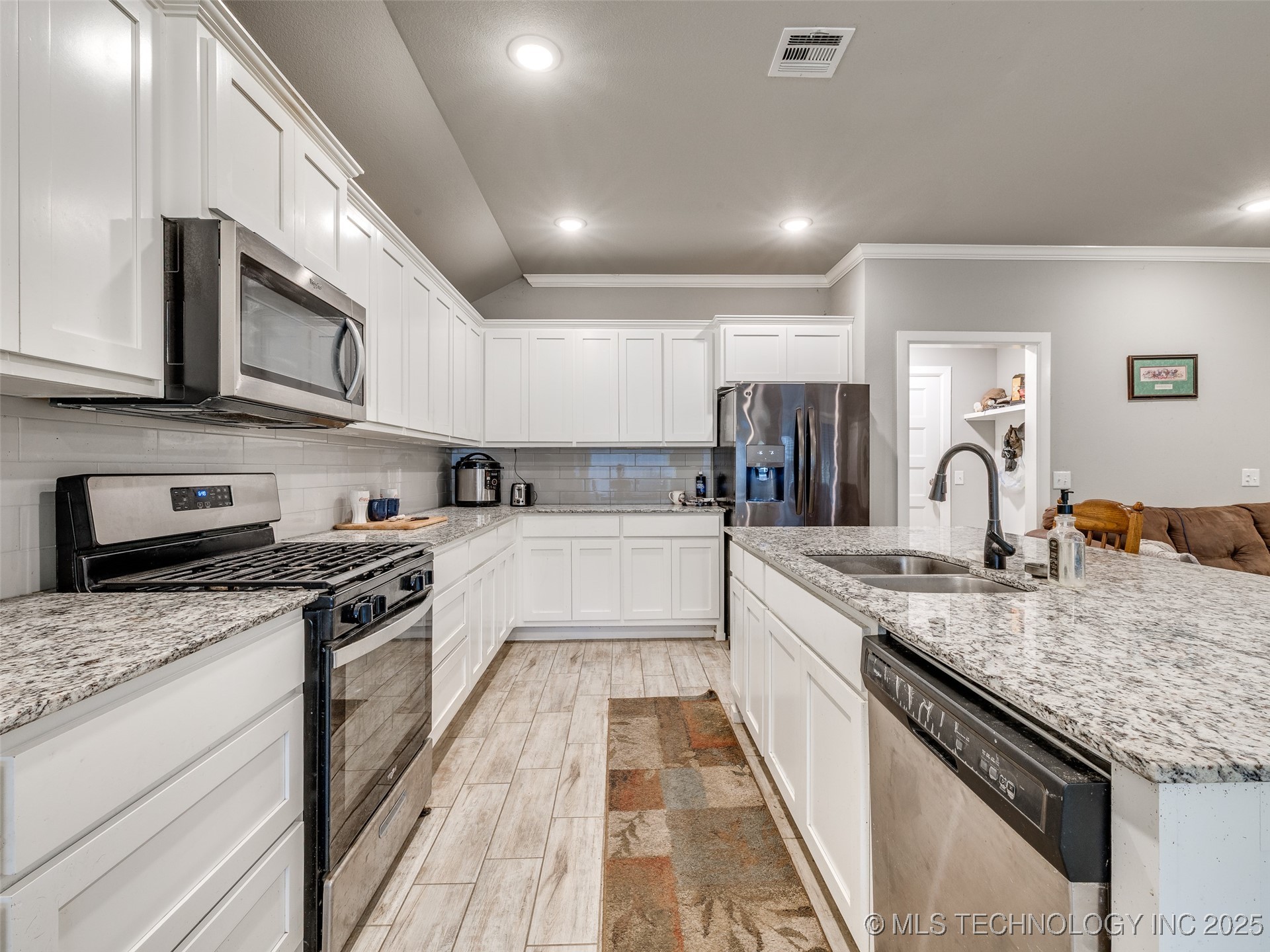 401 W Harrison Street Property Photo 16