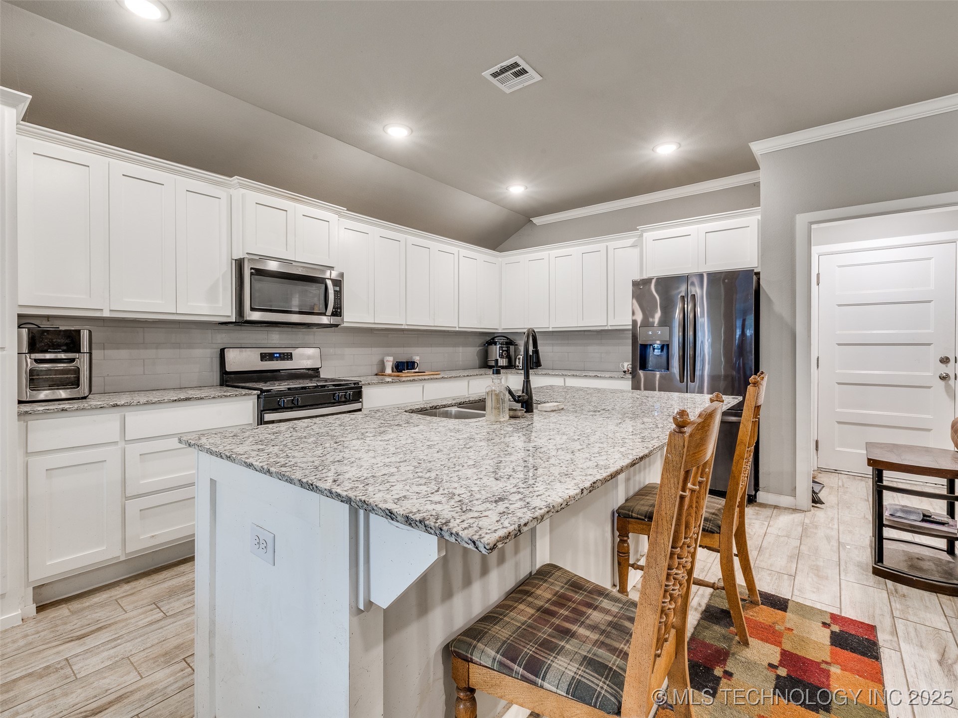 401 W Harrison Street Property Photo 17