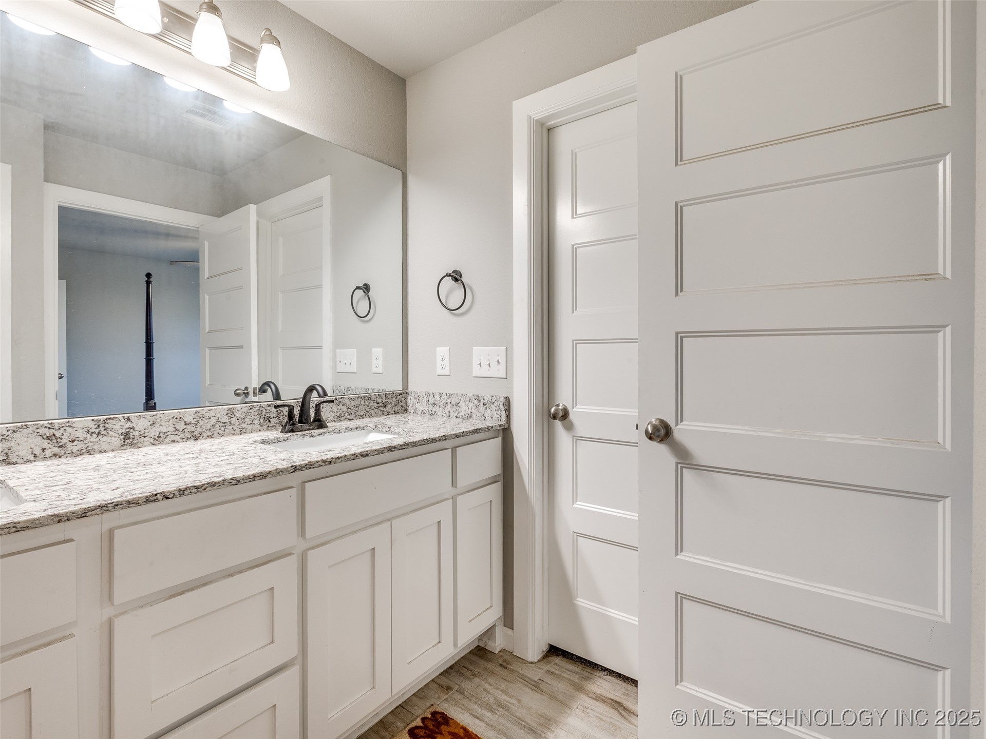 401 W Harrison Street Property Photo 27