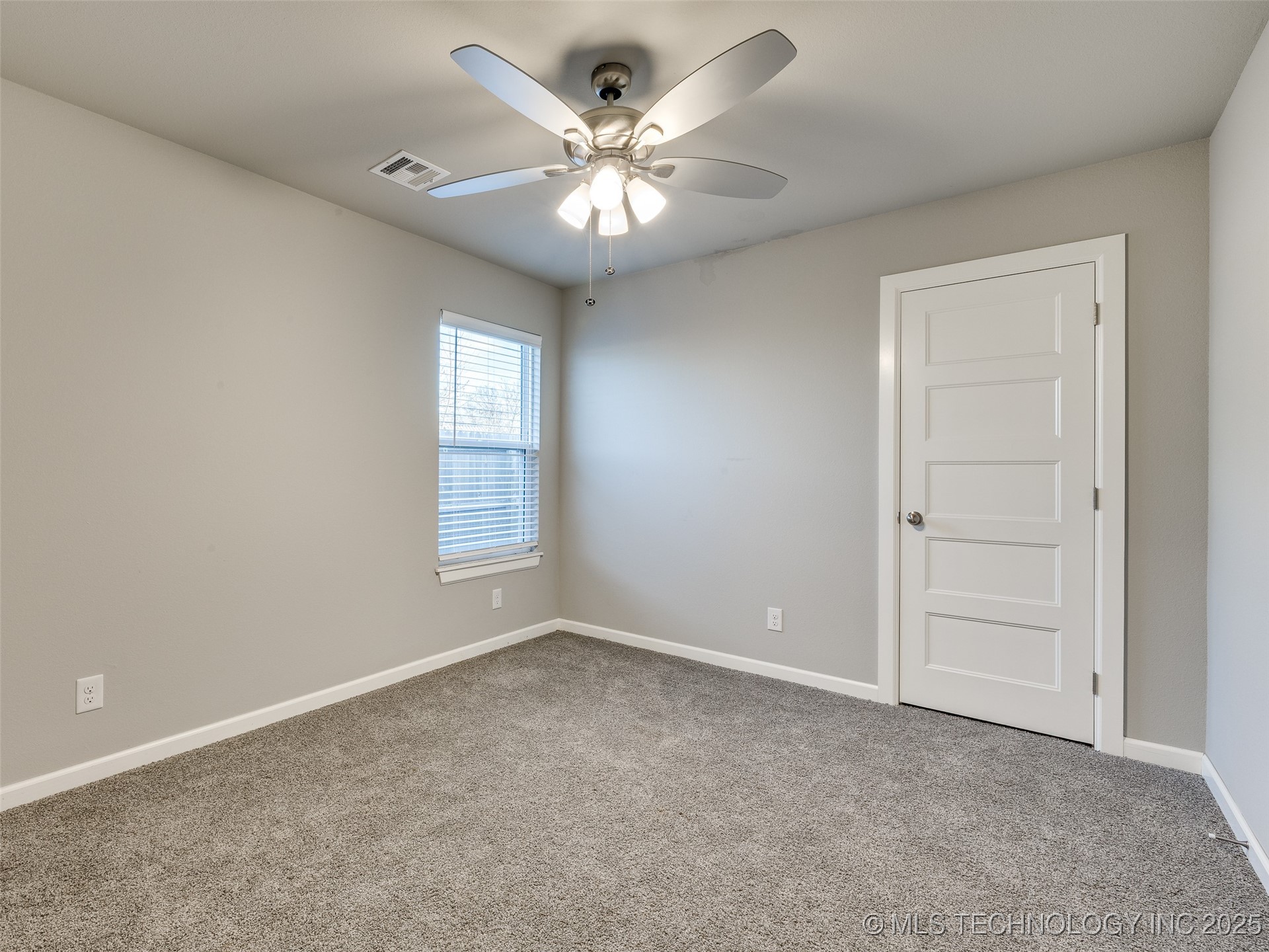 401 W Harrison Street Property Photo 29