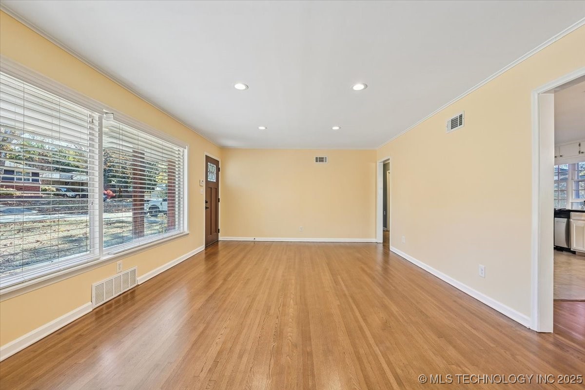 4152 S Trenton Avenue Property Photo 10