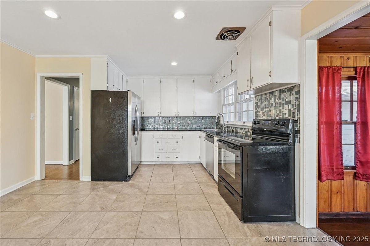 4152 S Trenton Avenue Property Photo 15