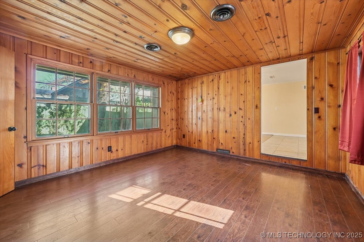 4152 S Trenton Avenue Property Photo 36