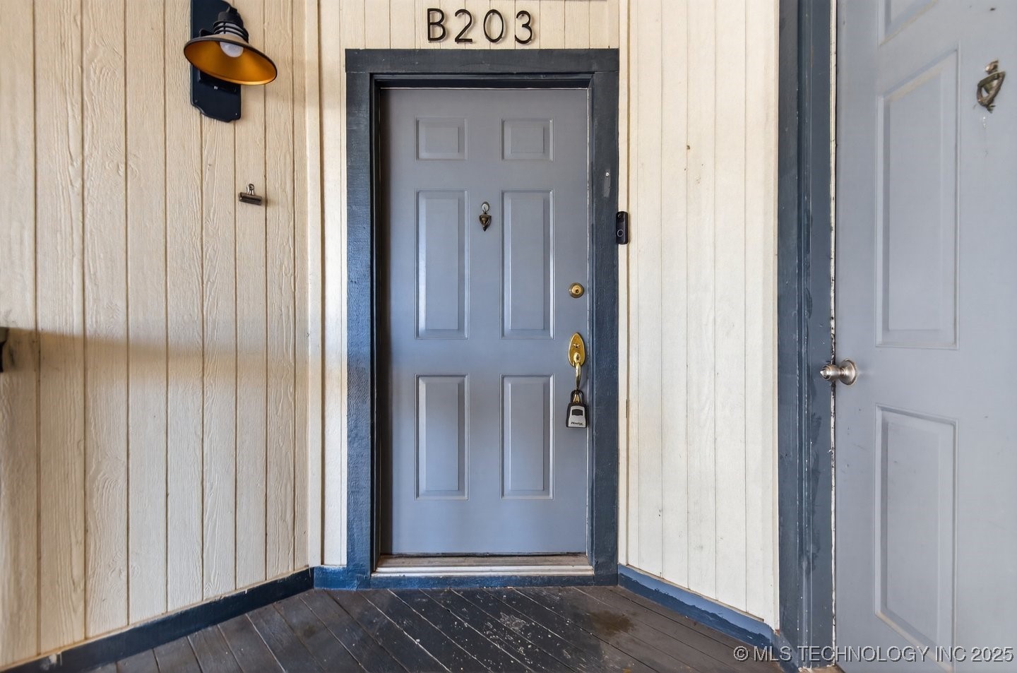 5209 Nowata Road B203 Property Photo 2