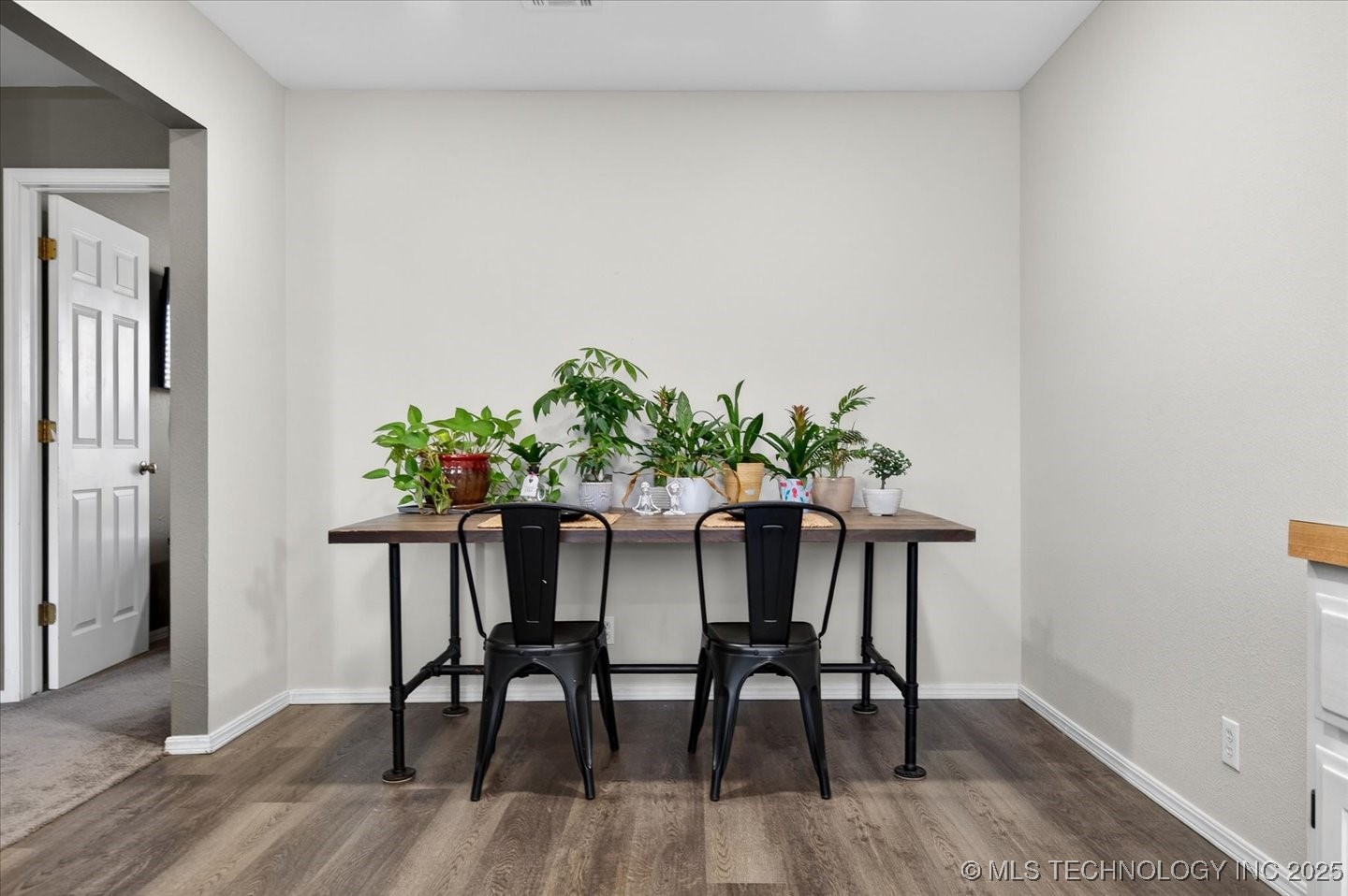 5209 Nowata Road B203 Property Photo 16