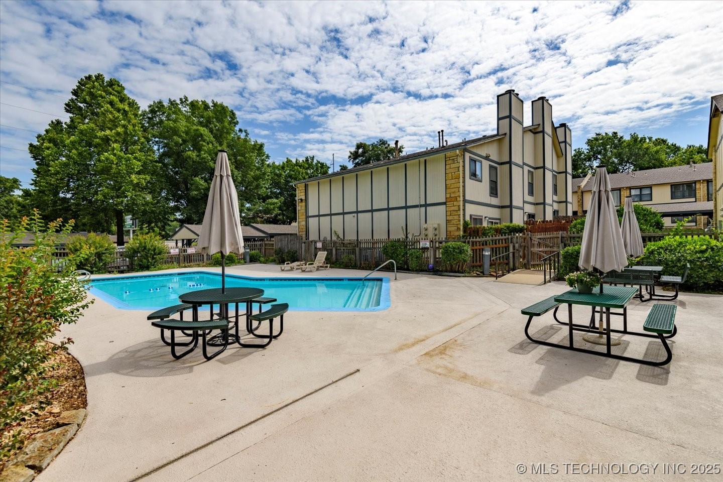 5209 Nowata Road B203 Property Photo 25