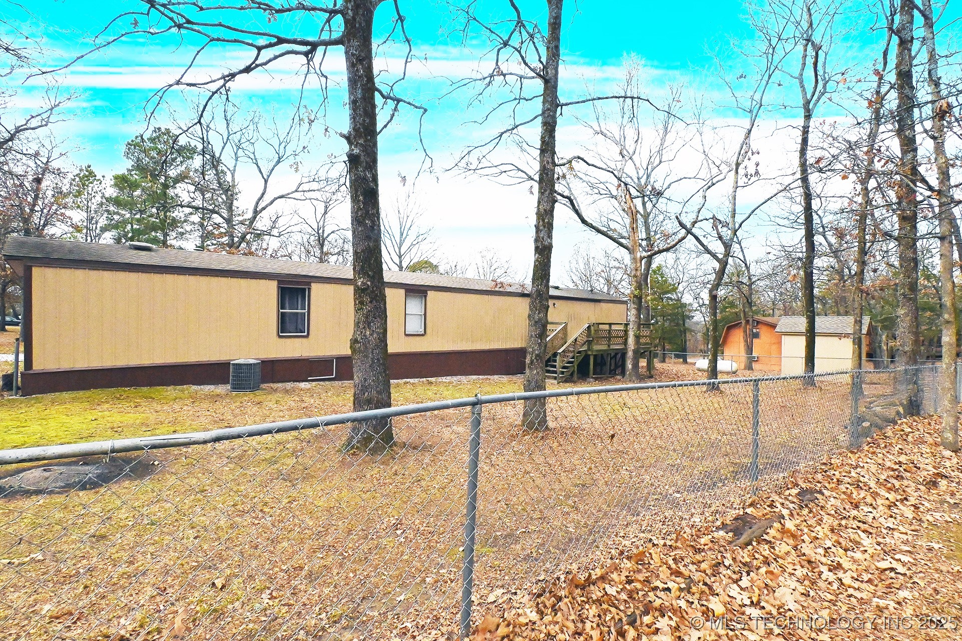 211 Wildwood Property Photo 5