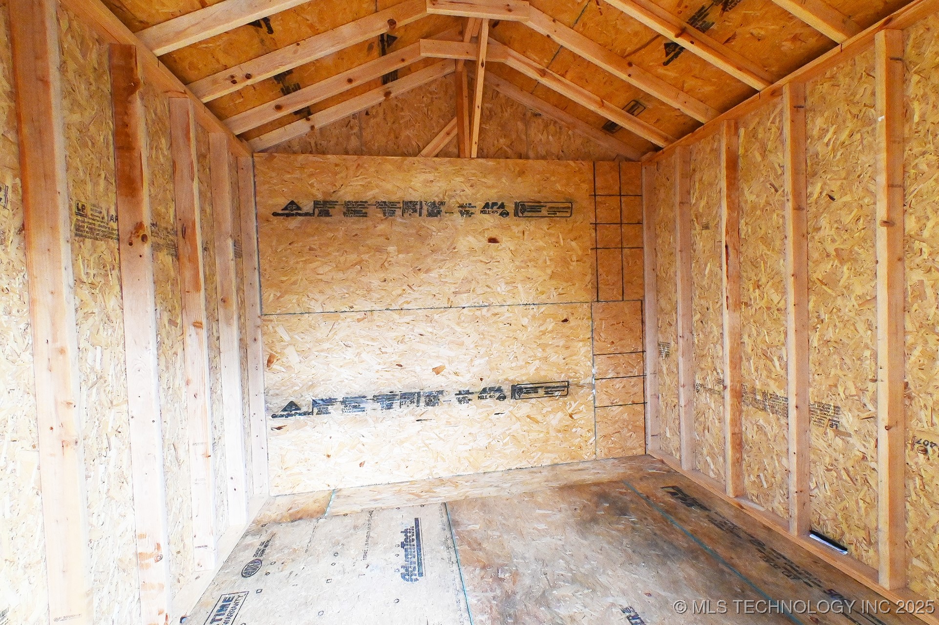 211 Wildwood Property Photo 28