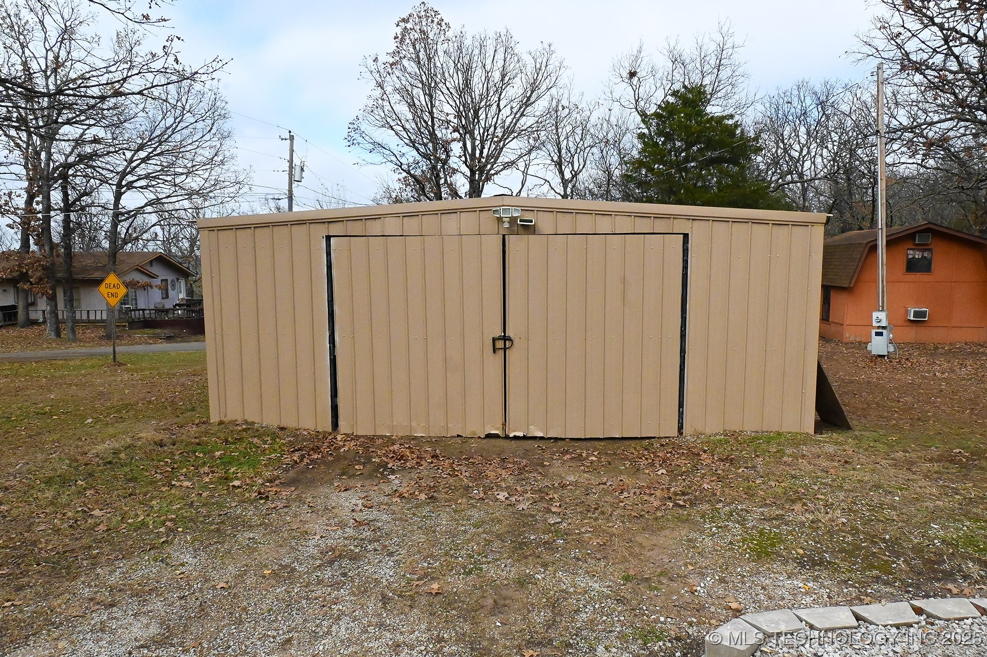 211 Wildwood Property Photo 32